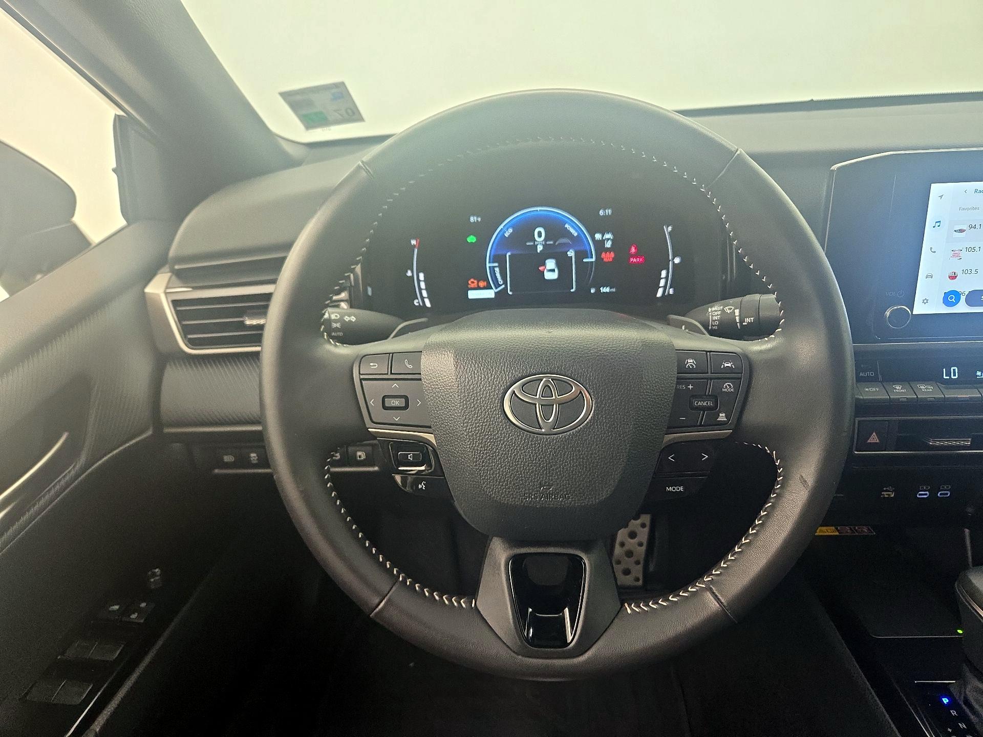 Thumbnail: 2025 Toyota Camry - 10