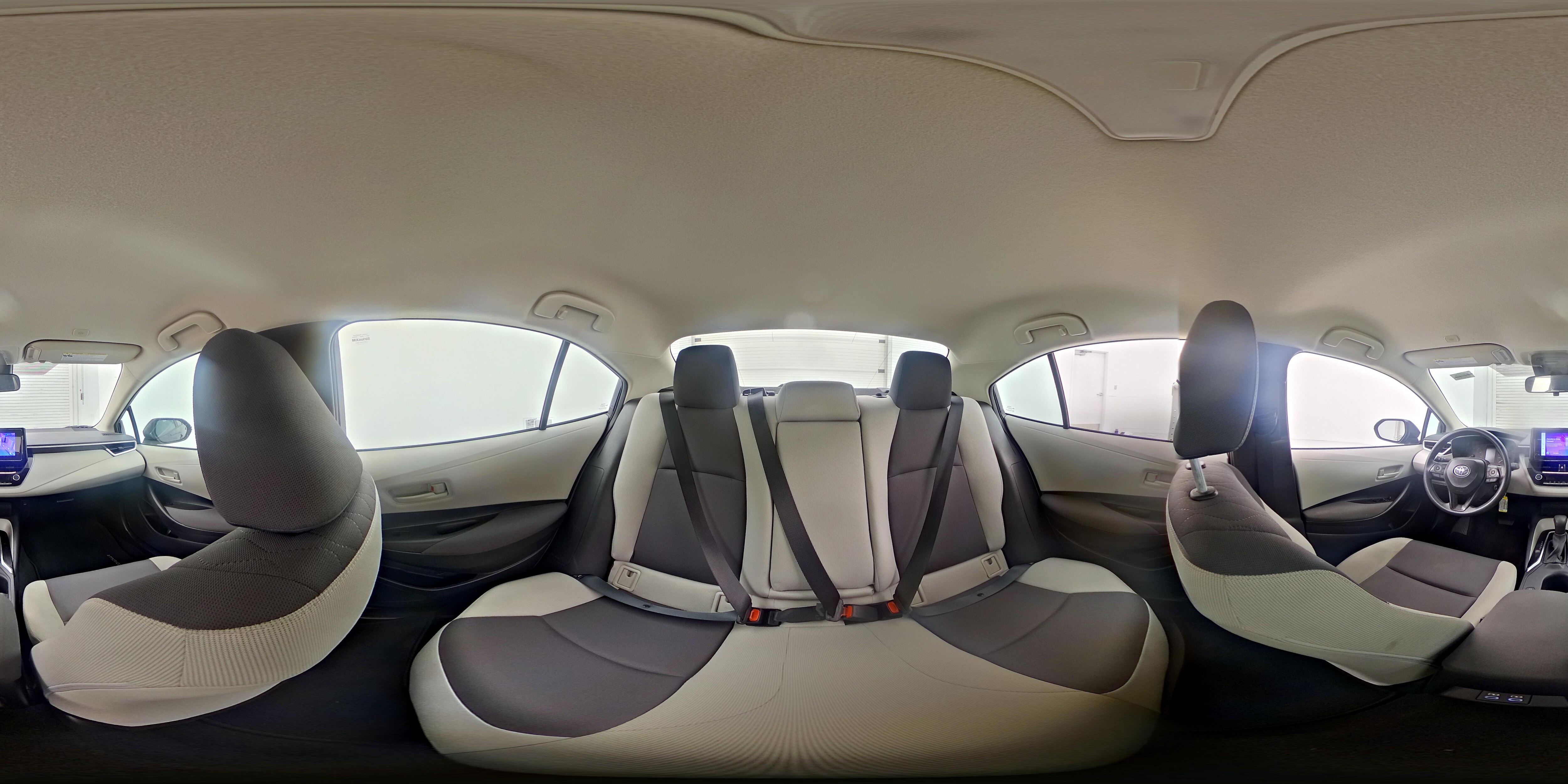 2025 Toyota Corolla LE - Photo 26