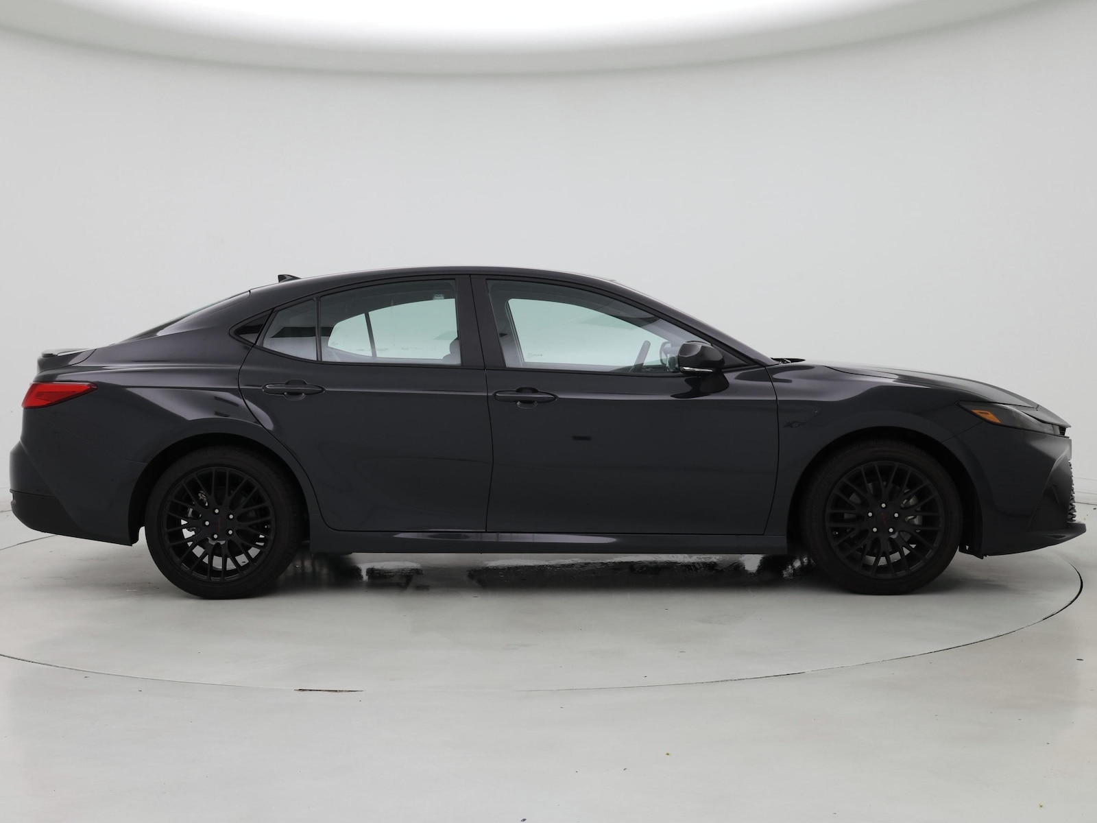 2025 Toyota Camry LE - Photo 8