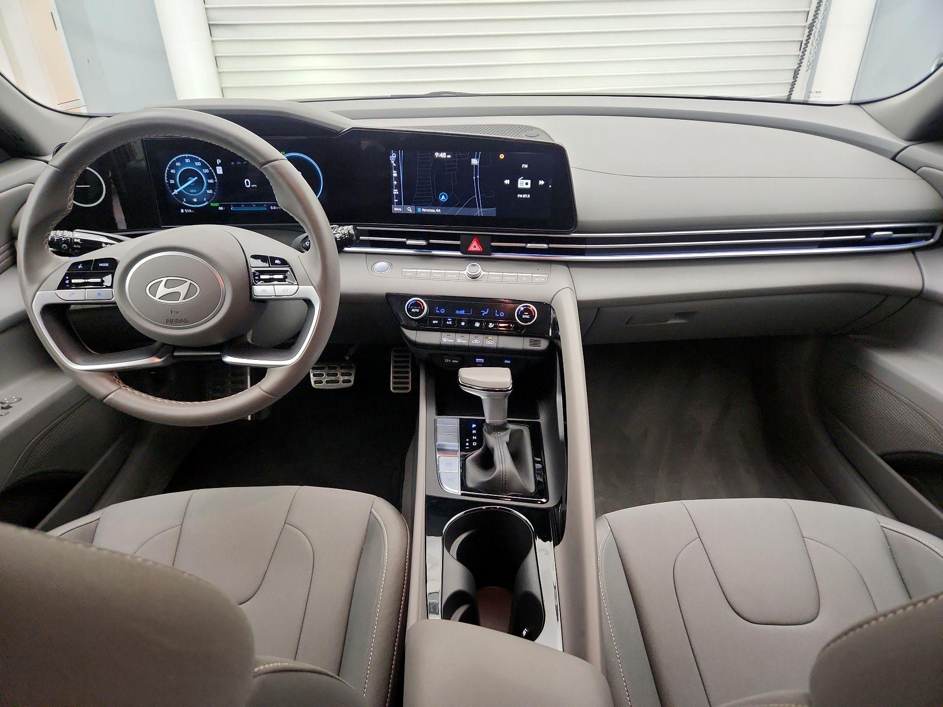 Thumbnail: 2025 Hyundai Elantra - 9