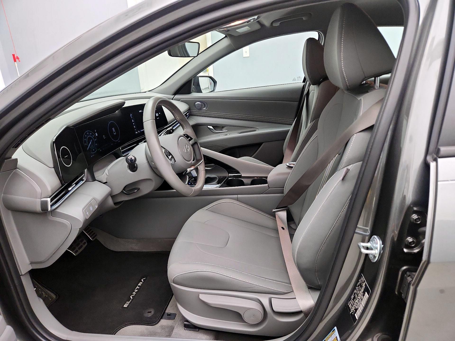 Thumbnail: 2025 Hyundai Elantra - 11
