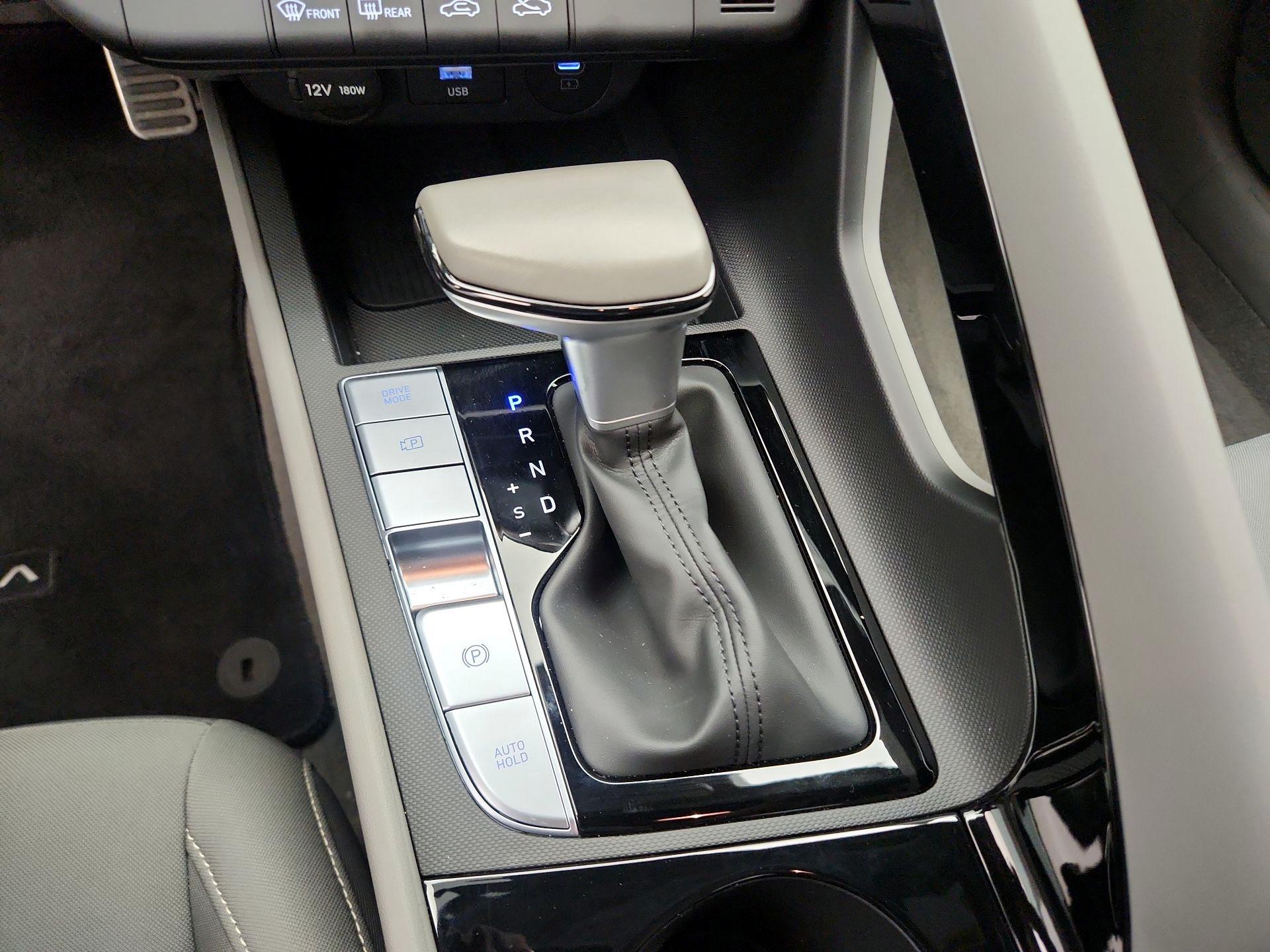 Thumbnail: 2025 Hyundai Elantra - 18