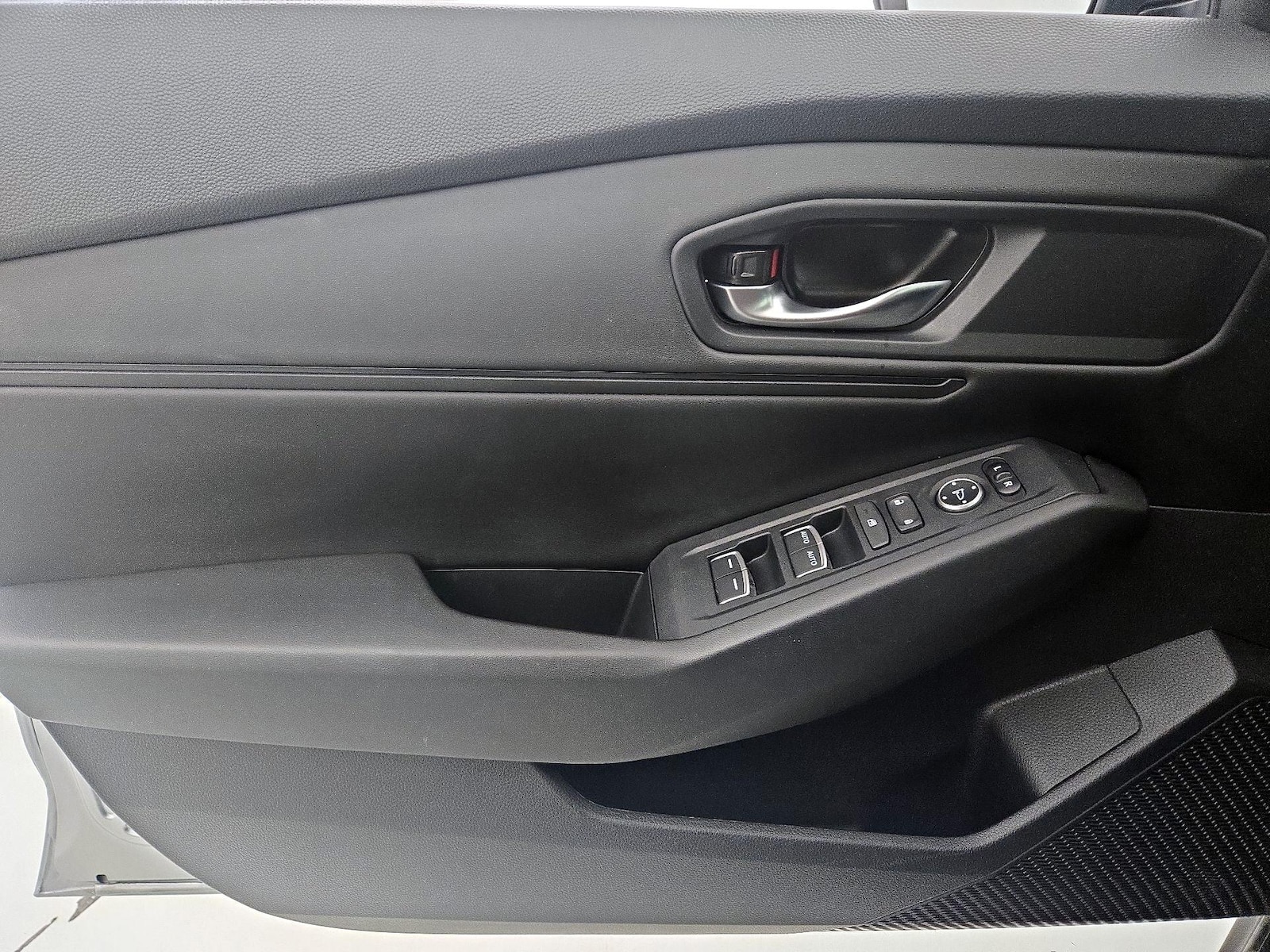 2025 Honda Accord SE - Photo 13