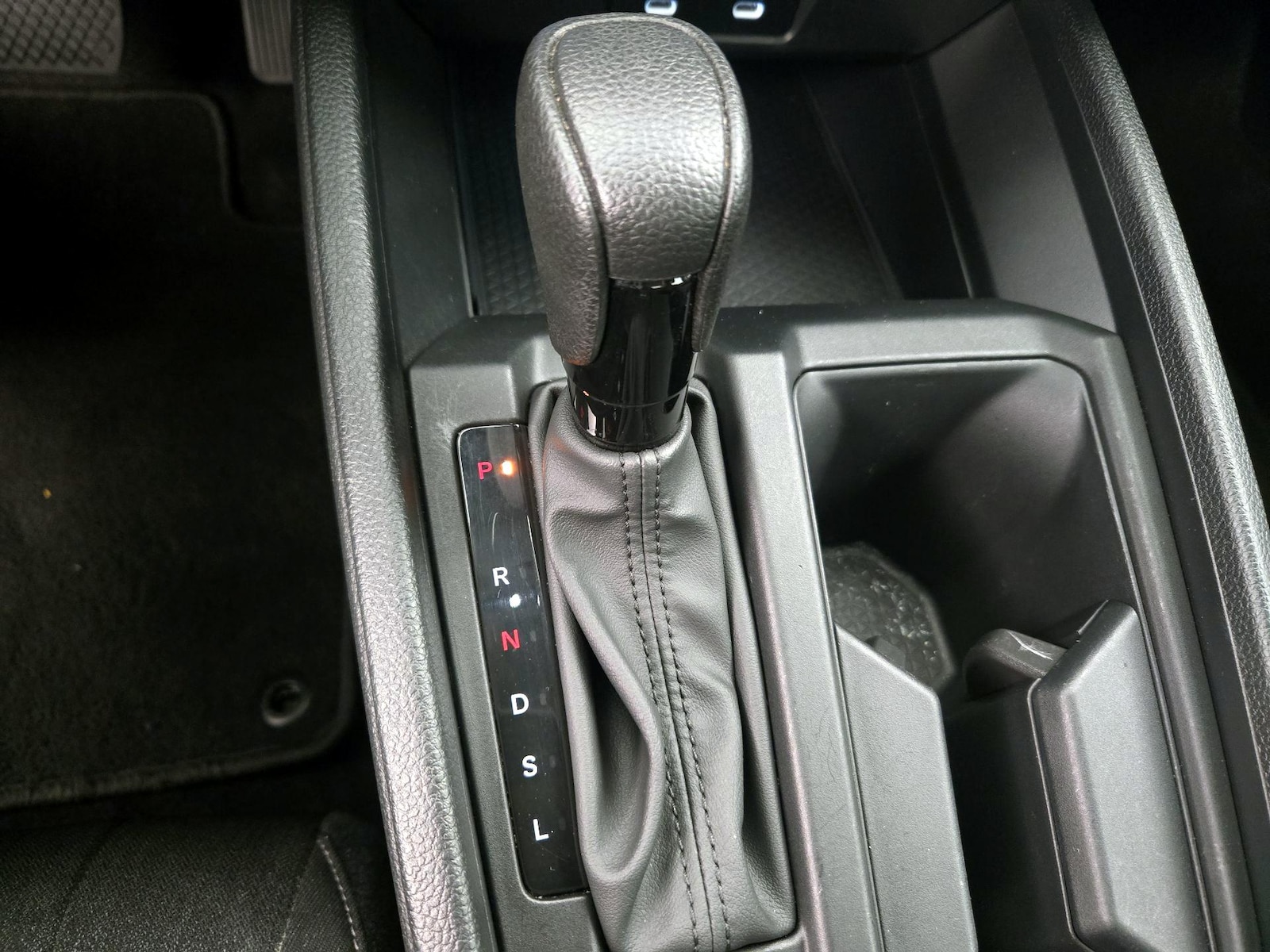 2025 Honda Accord SE - Photo 17