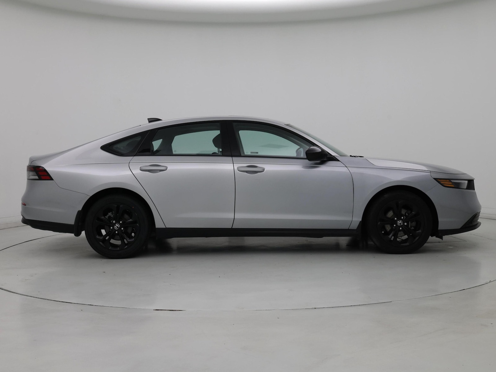 2025 Honda Accord SE - Photo 8