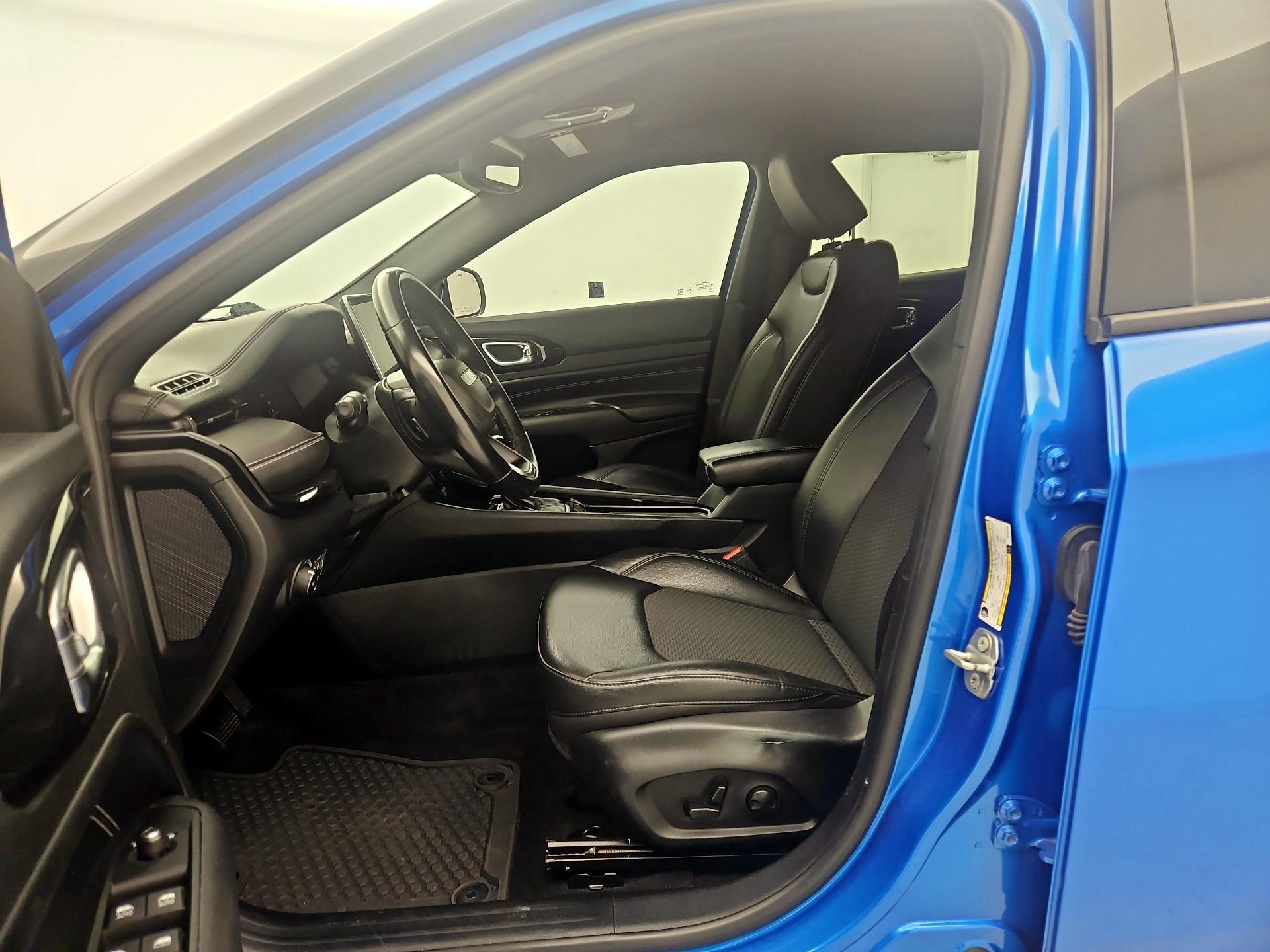 Thumbnail: 2022 Jeep Compass - 11