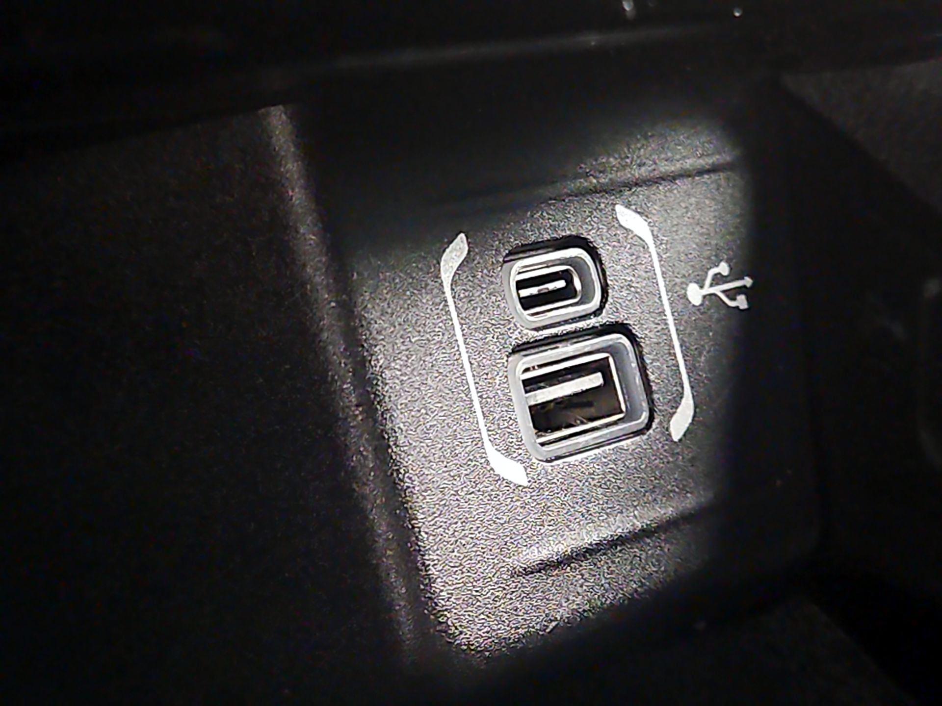 Thumbnail: 2022 Jeep Compass - 18