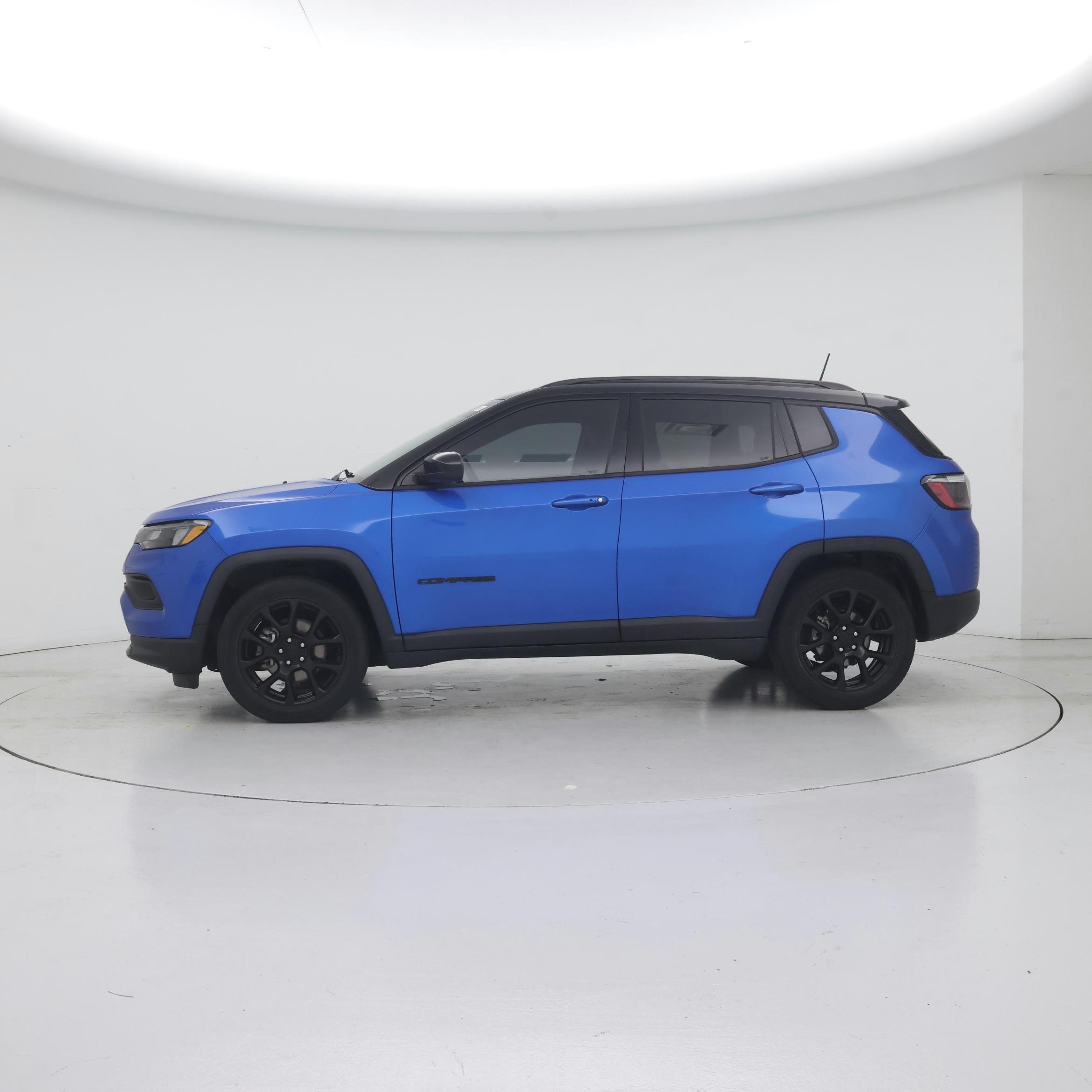 Thumbnail: 2022 Jeep Compass - 3