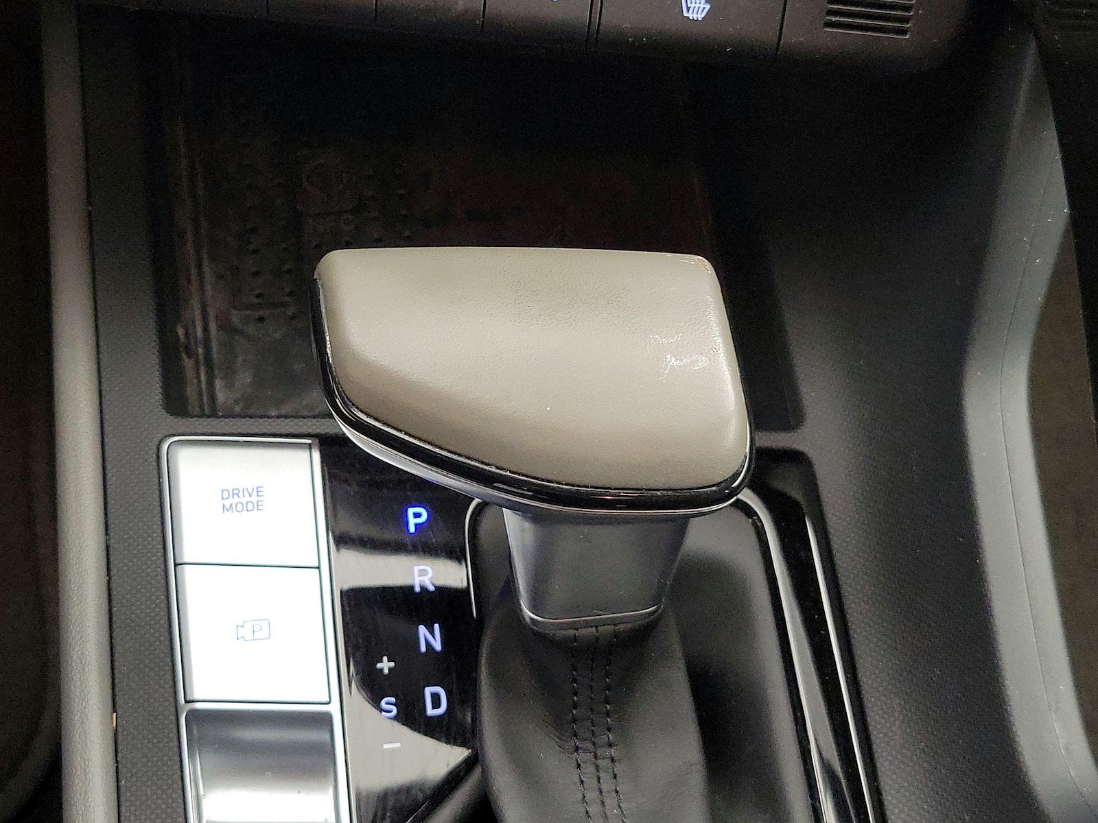2021 Hyundai Elantra SEL - Photo 18