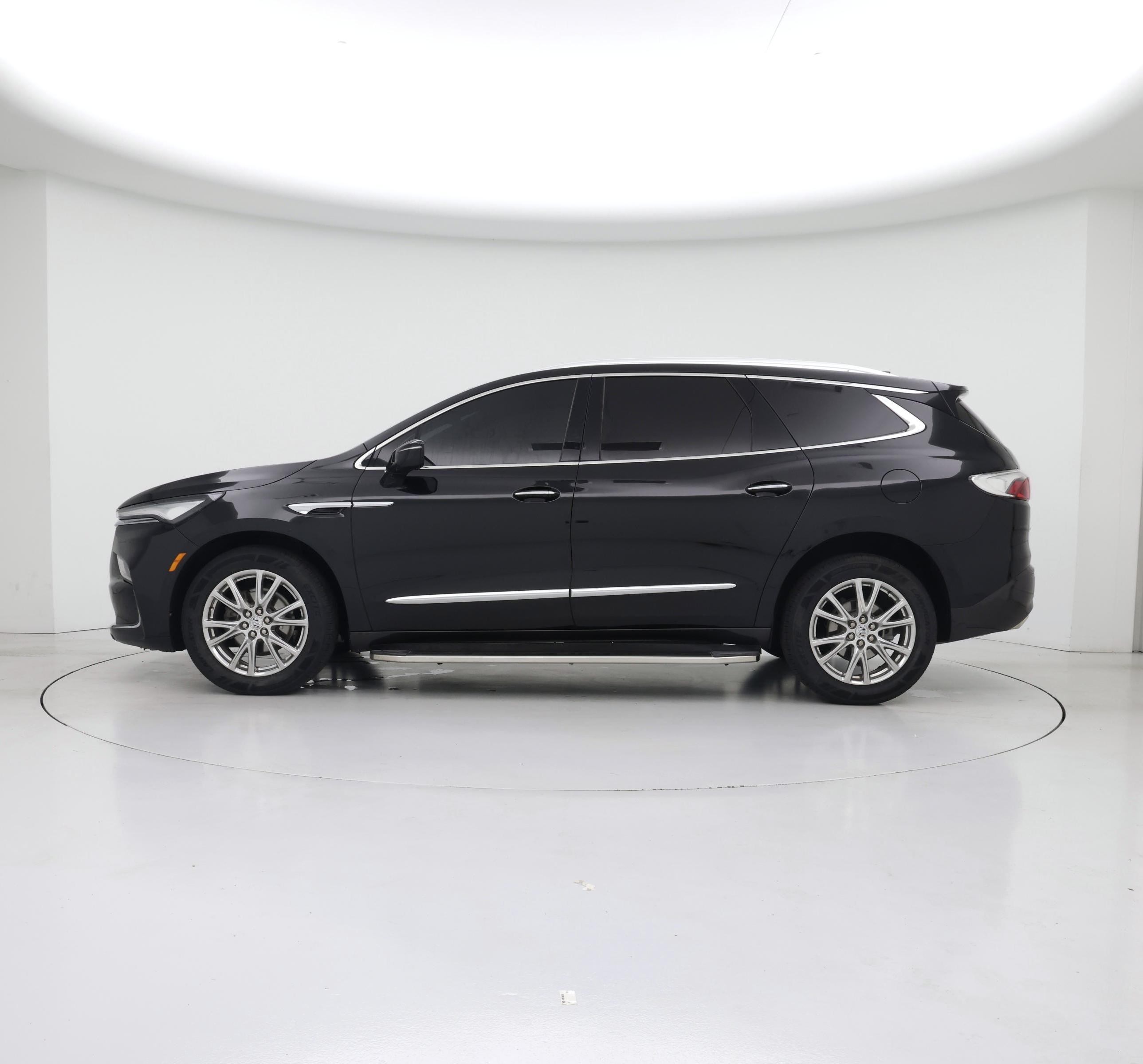 Thumbnail: 2023 Buick Enclave - 3