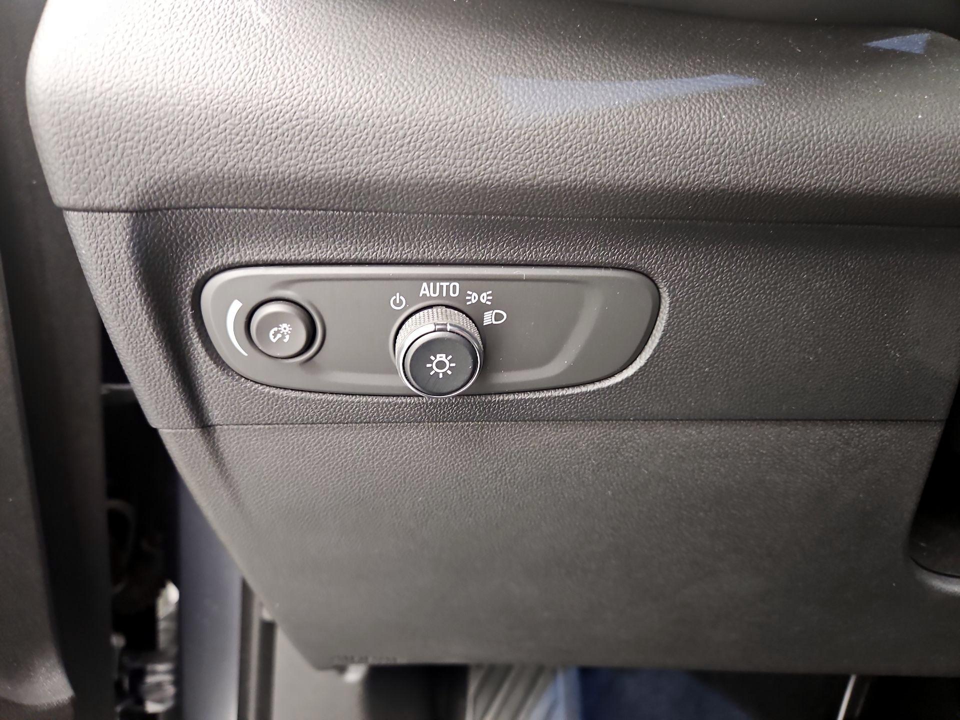 Thumbnail: 2022 Buick Envision - 13