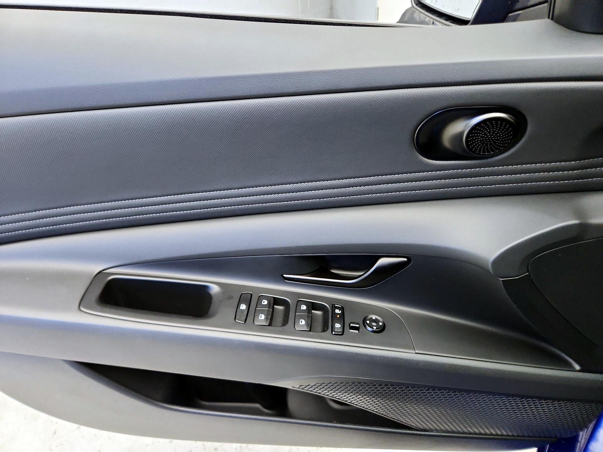Thumbnail: 2025 Hyundai Elantra - 12