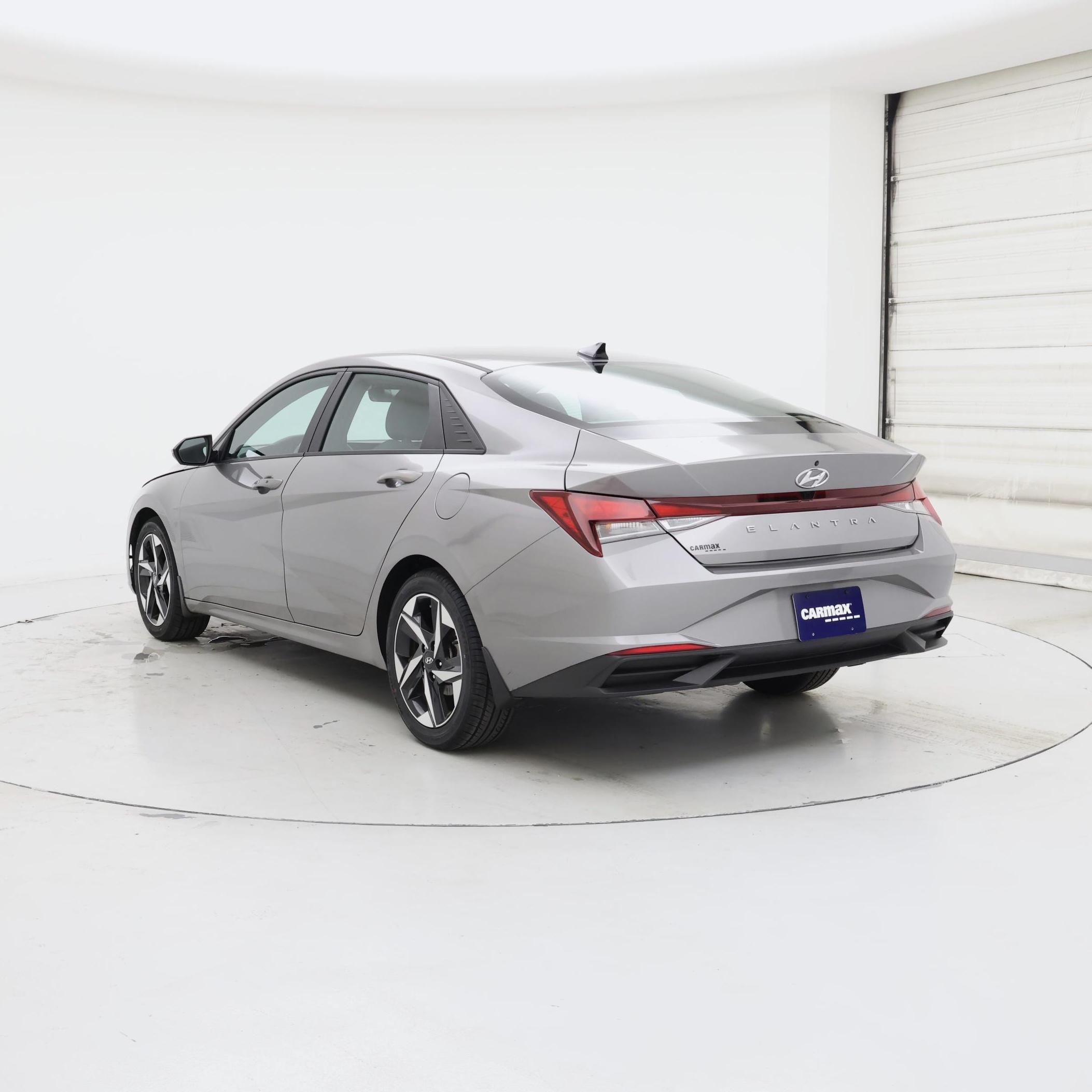 Thumbnail: 2023 Hyundai Elantra - 2