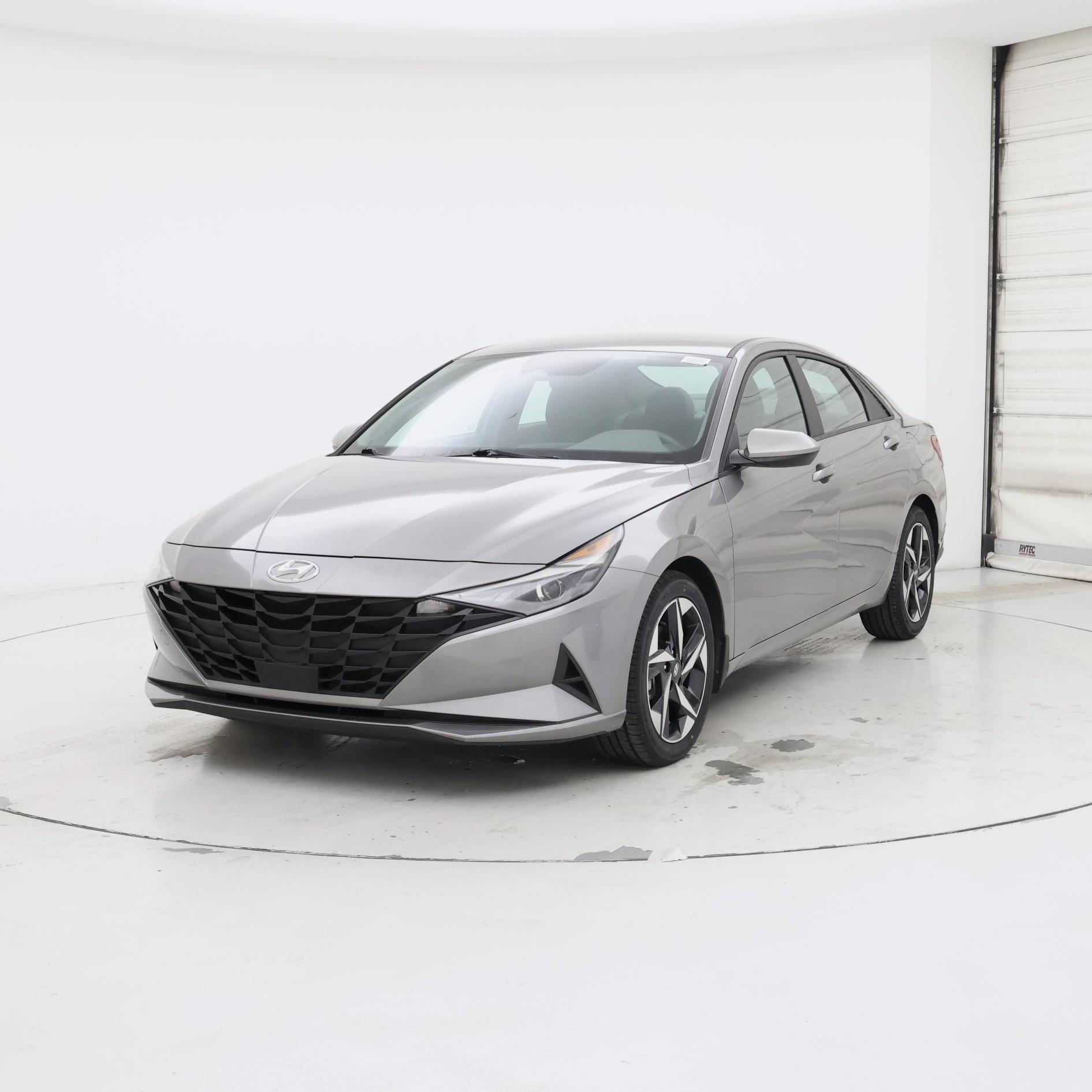 Thumbnail: 2023 Hyundai Elantra - 4