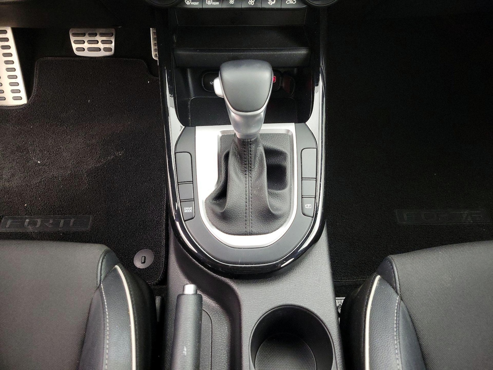 2022 Kia FORTE GT-Line - Photo 19