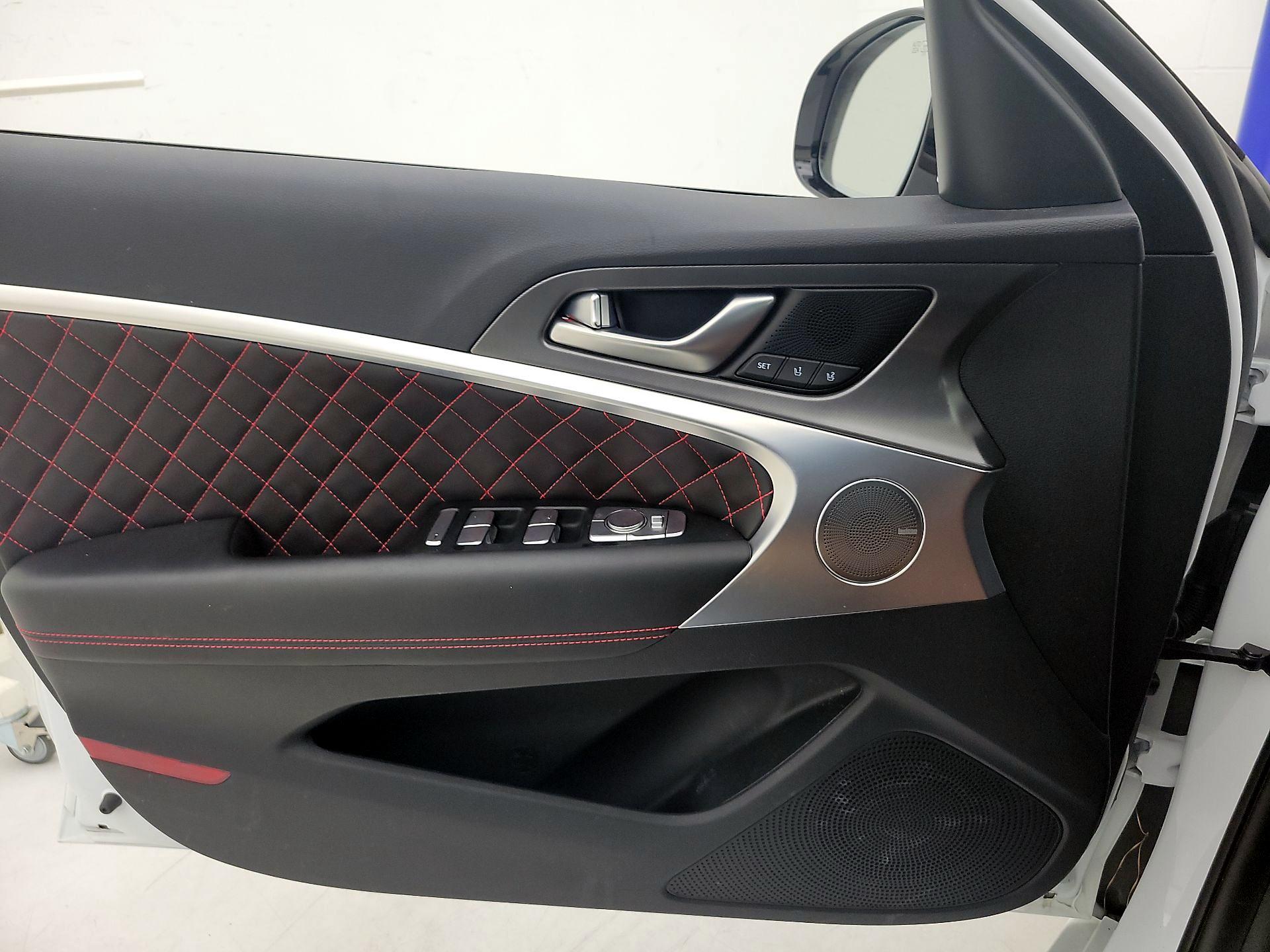 Thumbnail: 2024 Genesis G70 - 12