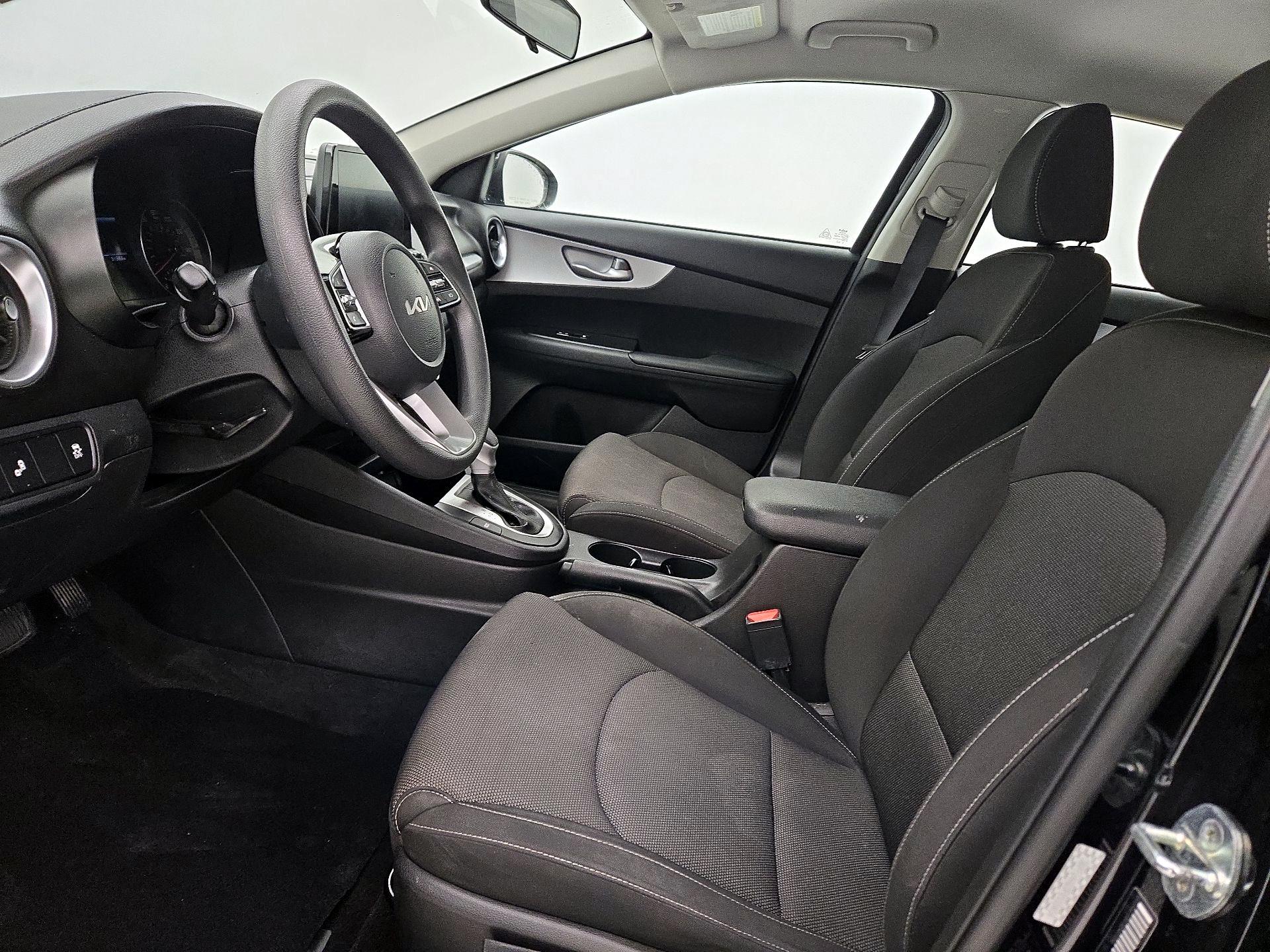 Thumbnail: 2023 Kia Forte - 11