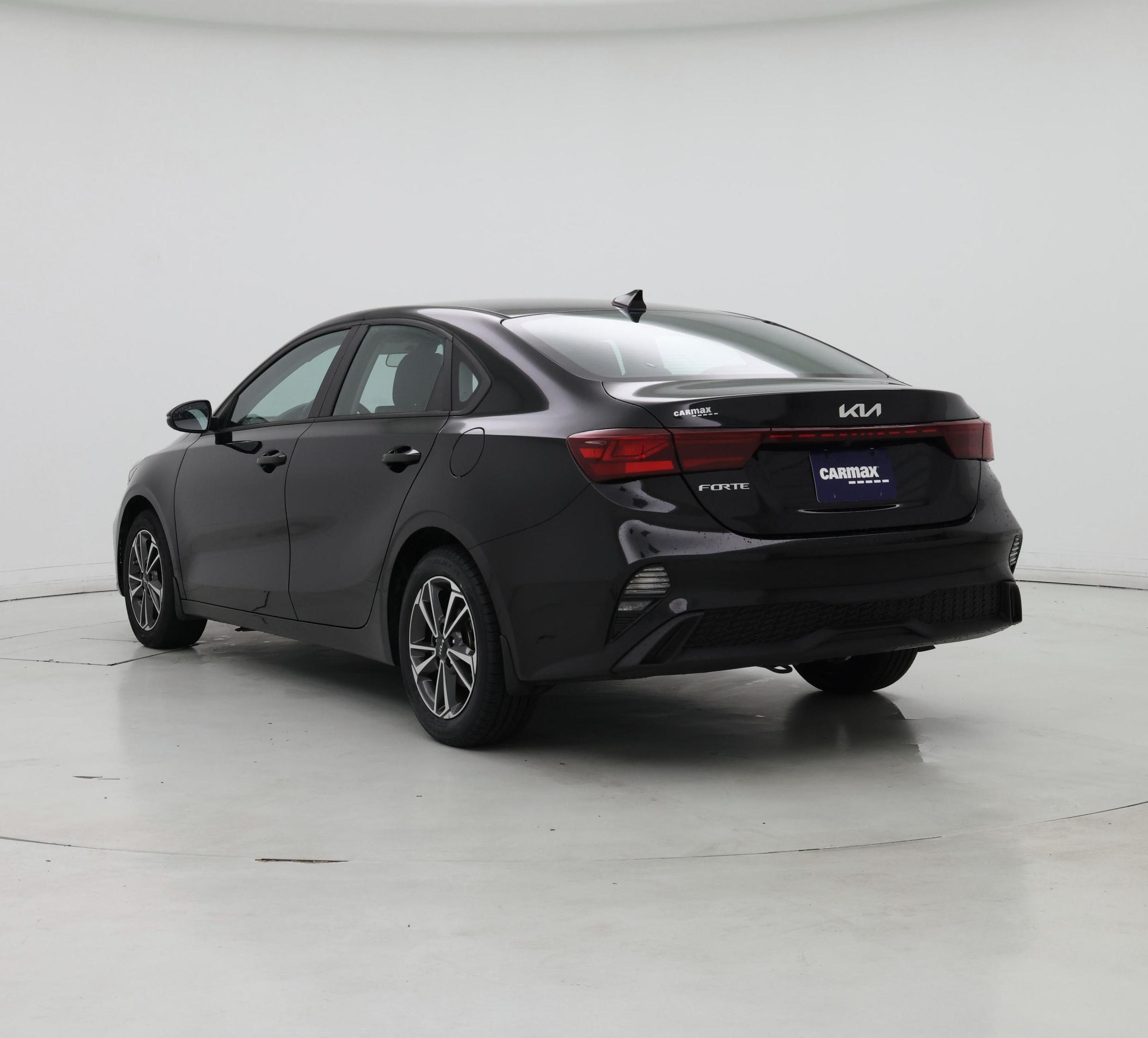 Thumbnail: 2023 Kia Forte - 2