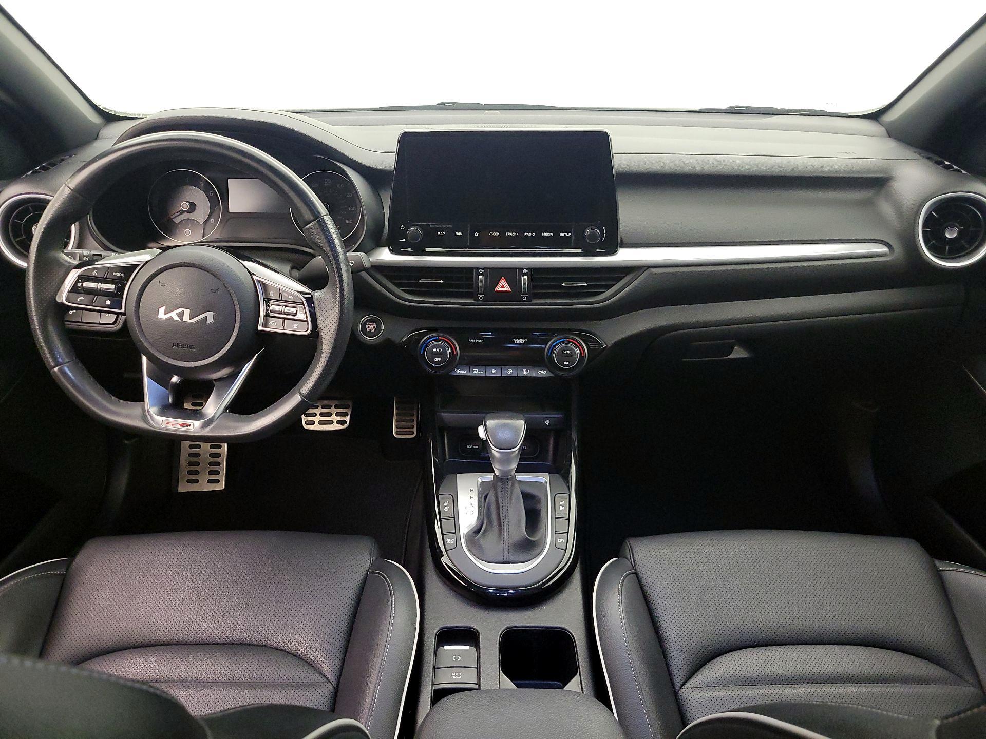 Thumbnail: 2024 Kia Forte - 9