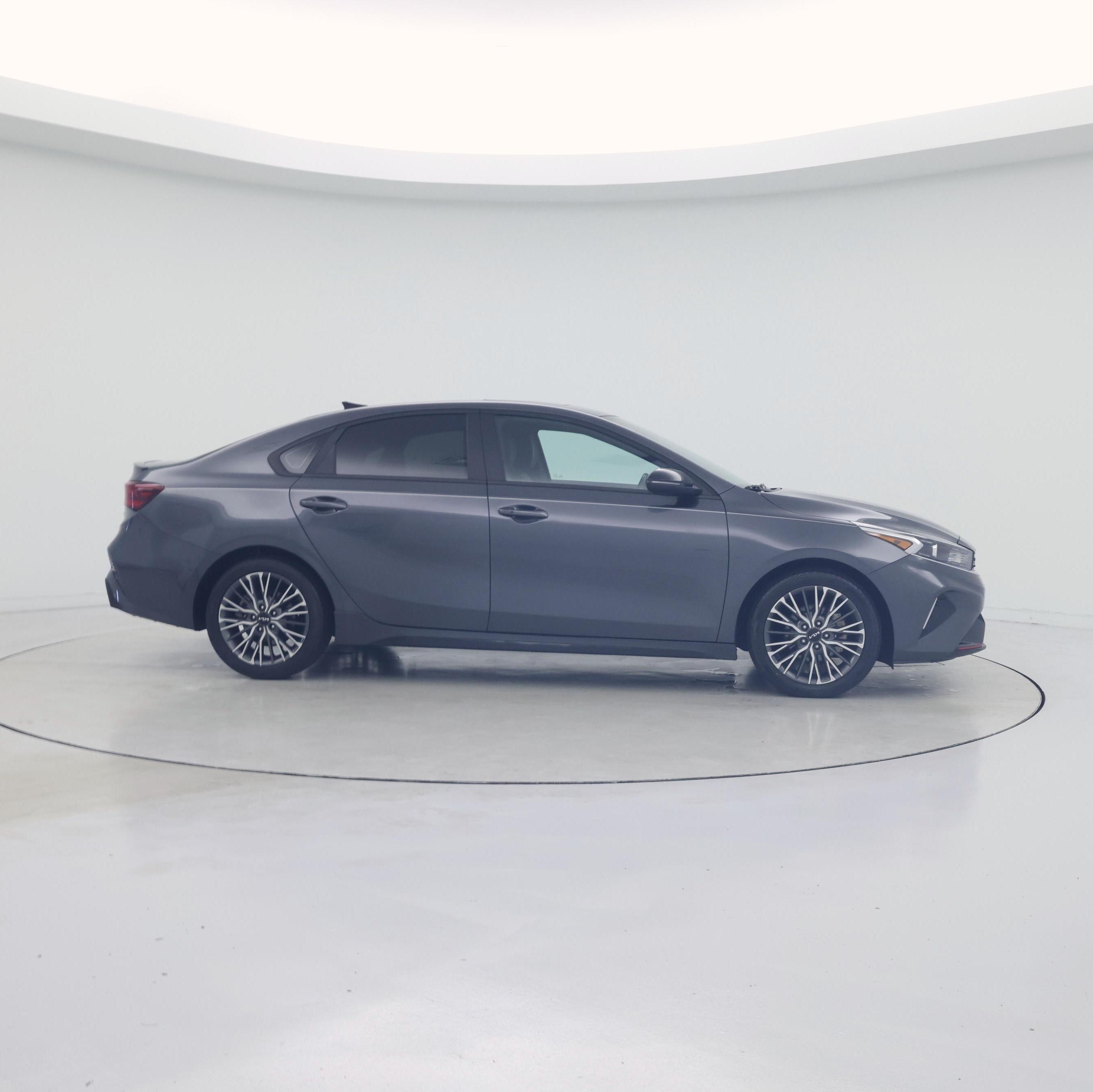 Thumbnail: 2024 Kia Forte - 7