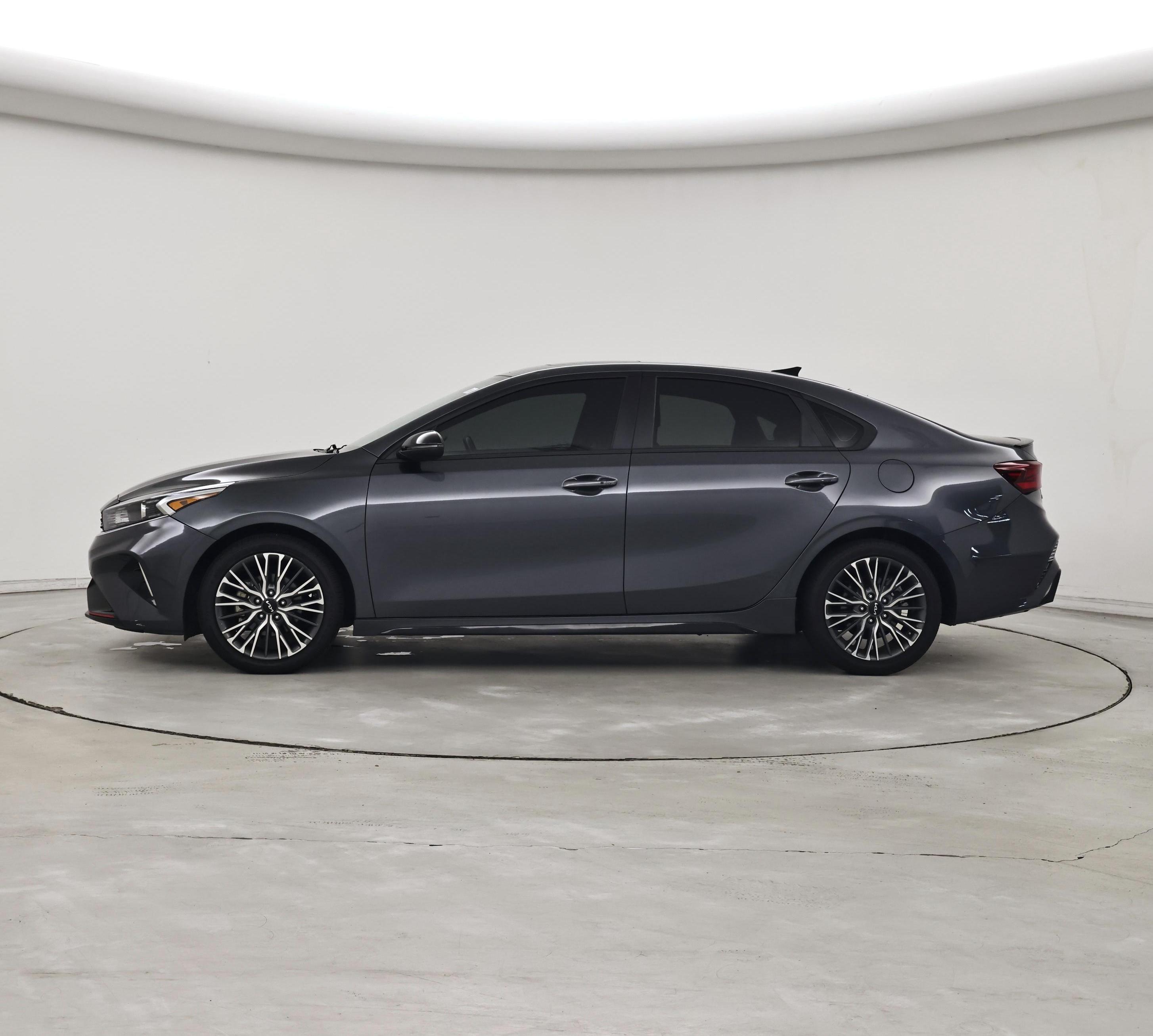 Thumbnail: 2023 Kia Forte - 3
