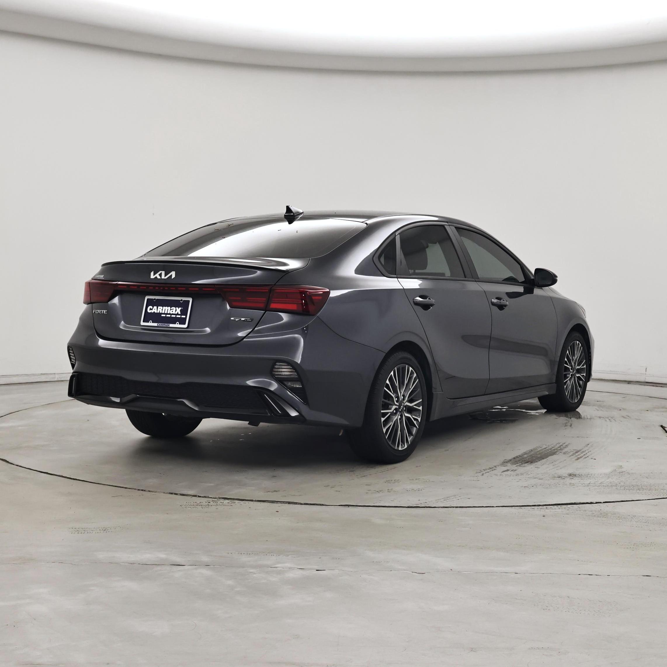 Thumbnail: 2023 Kia Forte - 8