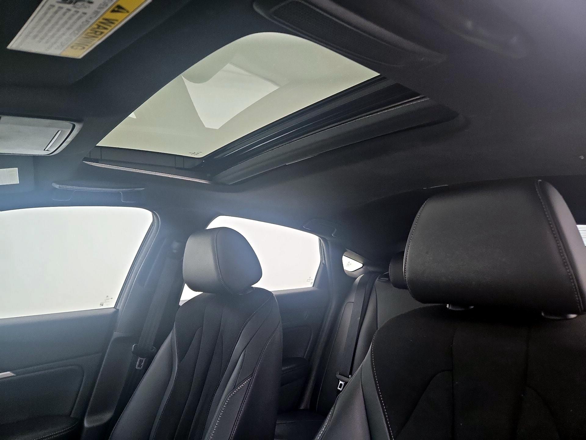 Thumbnail: 2023 Acura Integra - 19