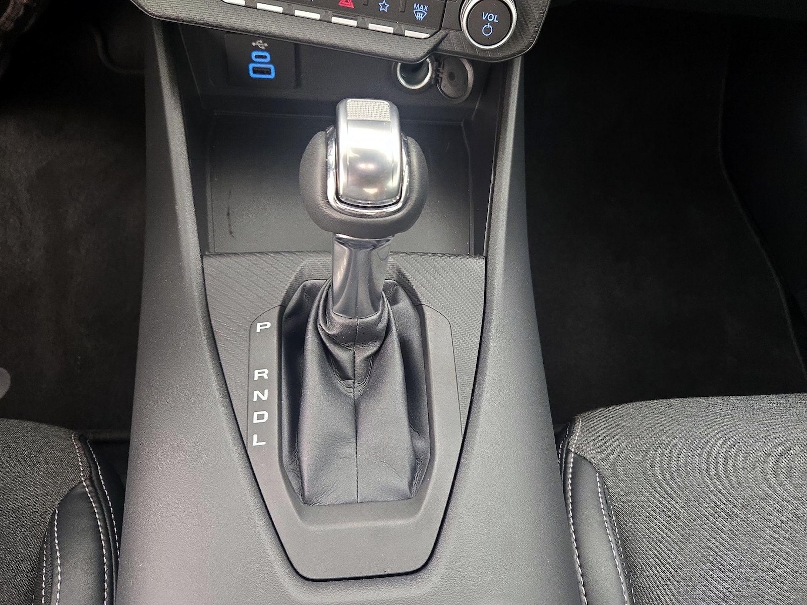 2024 Ford Mustang EcoBoost - Photo 18