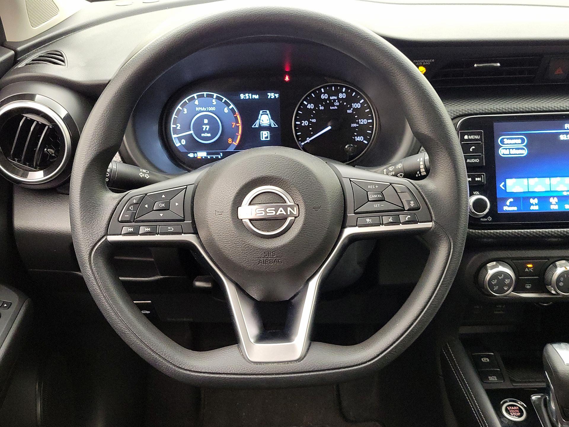 Thumbnail: 2023 Nissan Kicks - 10