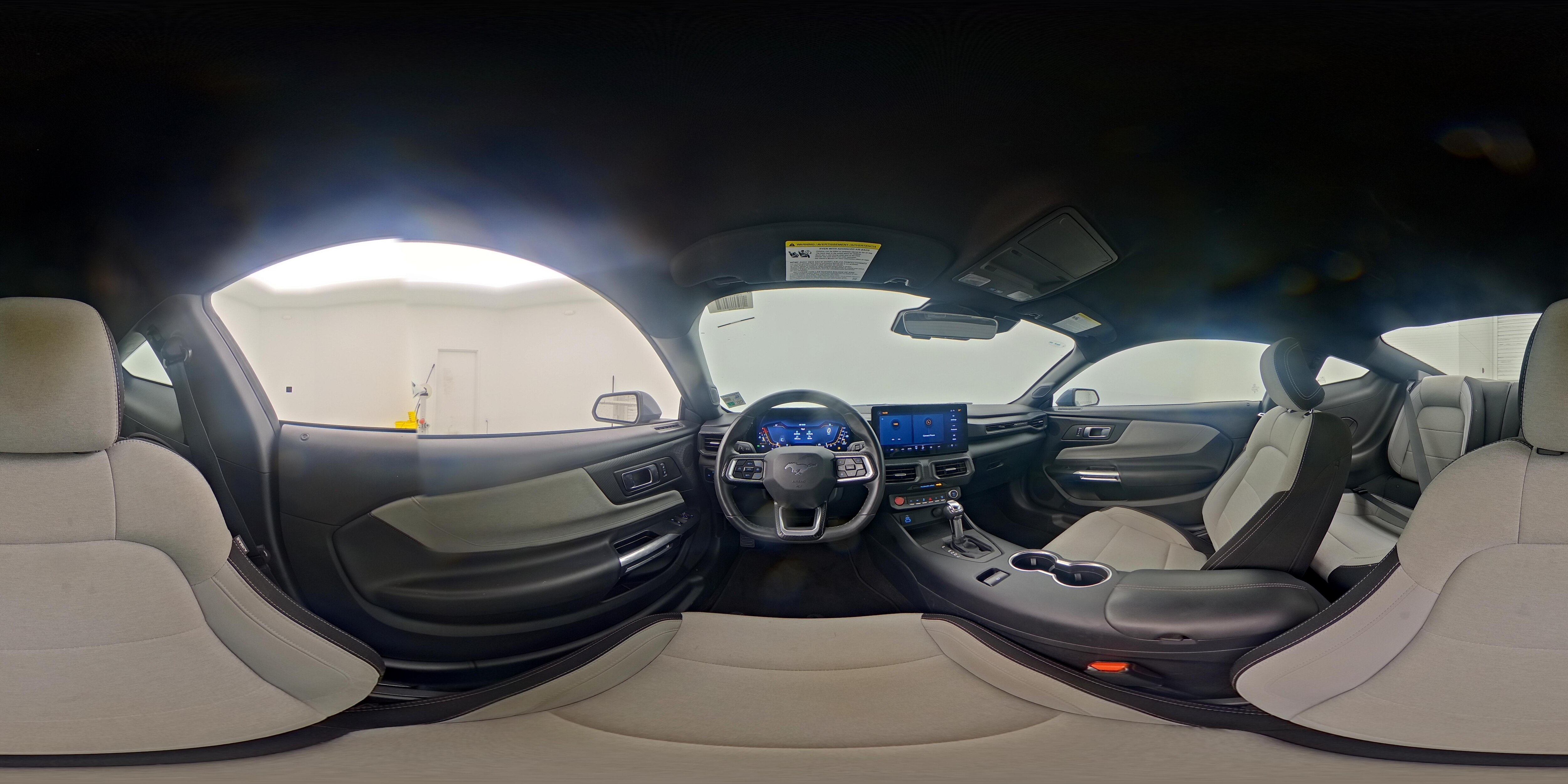 2024 Ford Mustang EcoBoost - Photo 25