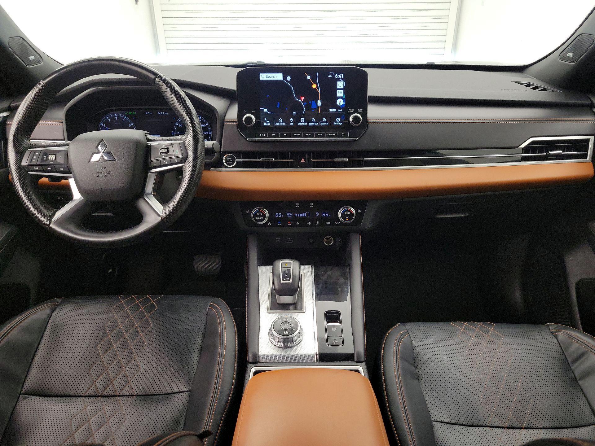 Thumbnail: 2022 Mitsubishi Outlander - 9