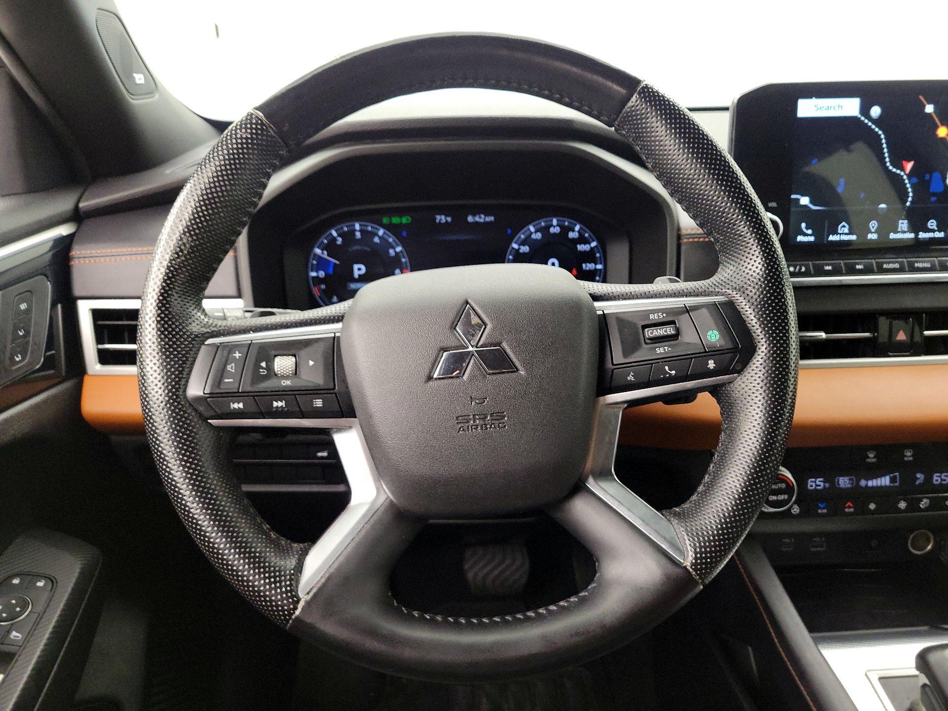Thumbnail: 2022 Mitsubishi Outlander - 10