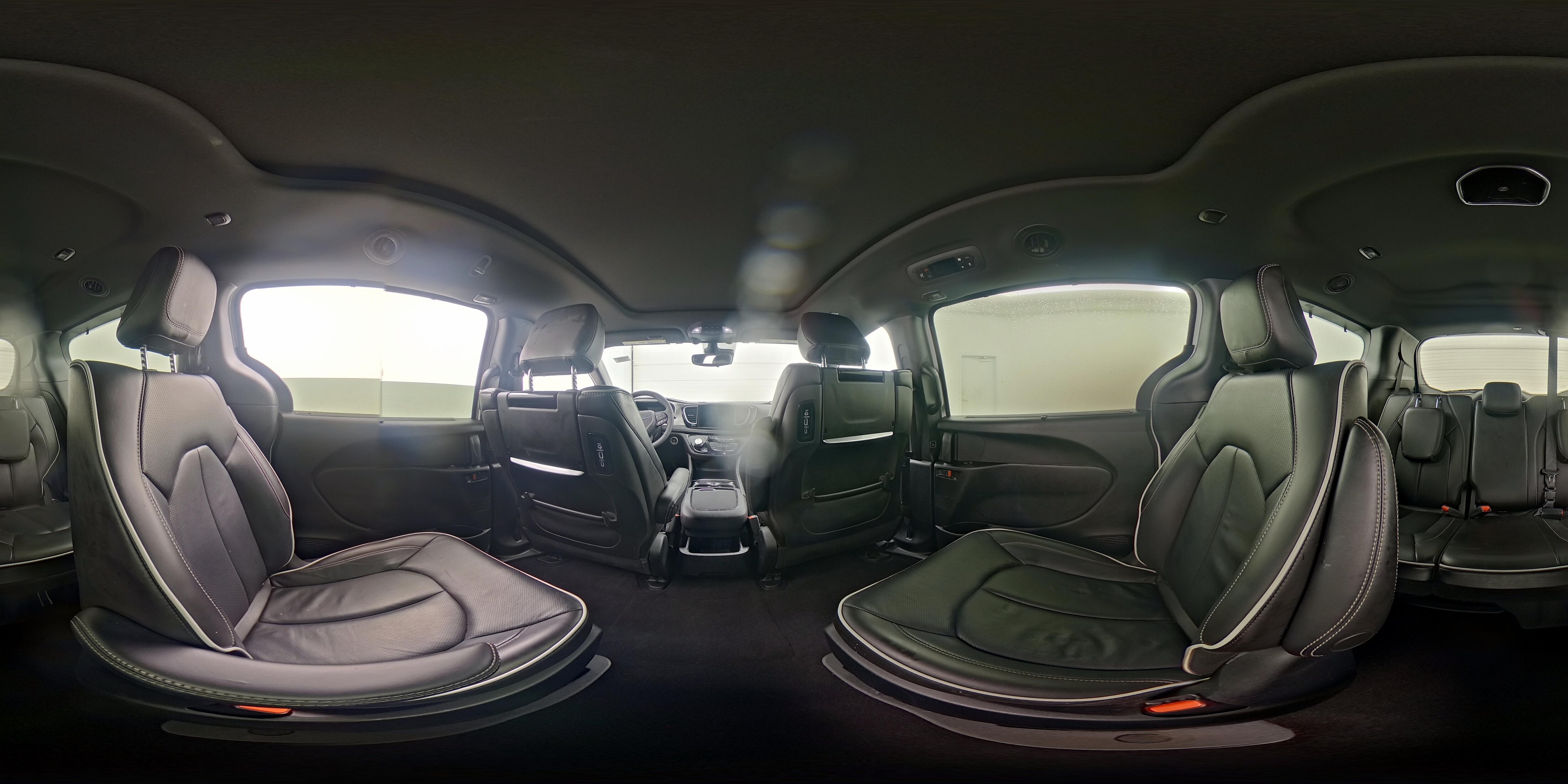 2023 Chrysler Pacifica Hybrid Limited - Photo 29