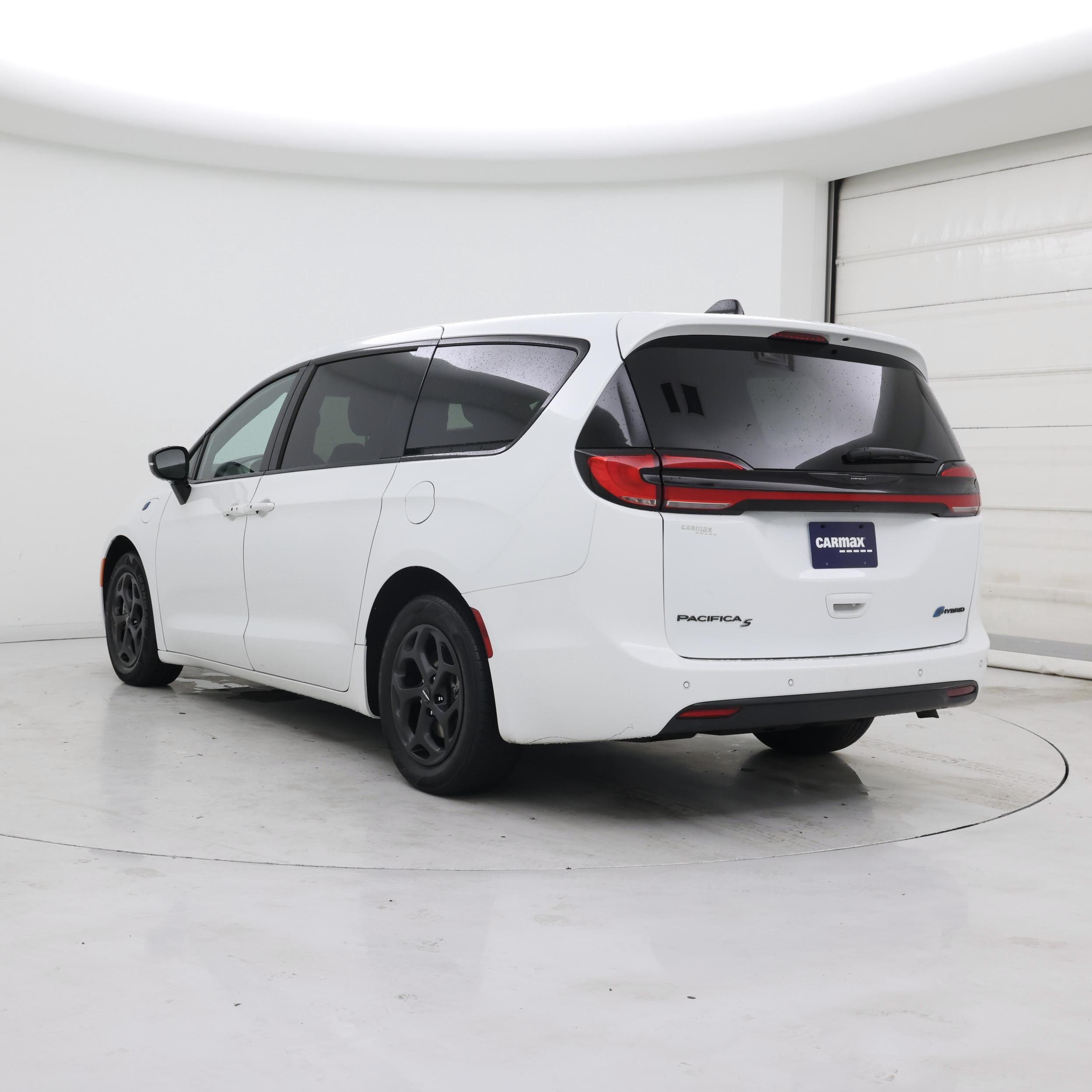 Thumbnail: 2023 Chrysler Pacifica - 2