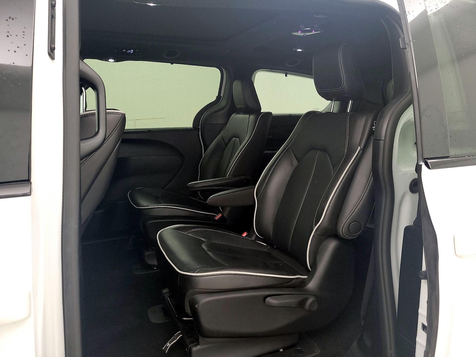 2023 Chrysler Pacifica Hybrid Limited - Photo 22