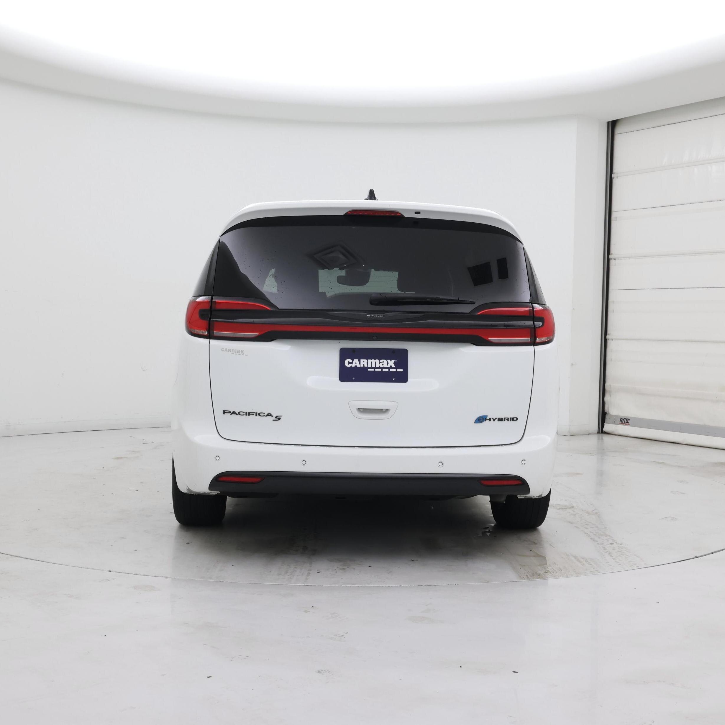Thumbnail: 2023 Chrysler Pacifica - 6