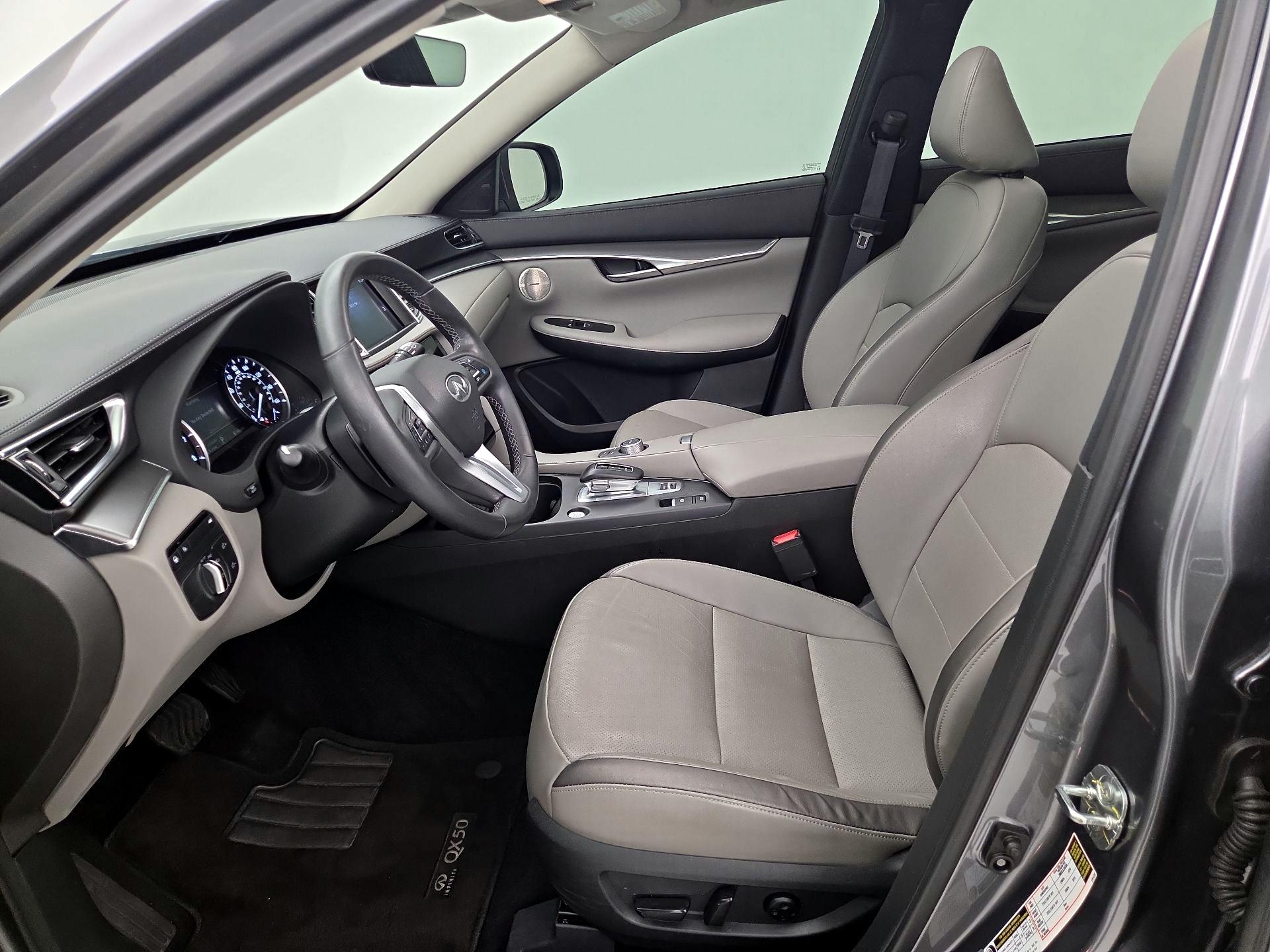 Thumbnail: 2023 INFINITI QX50 - 11