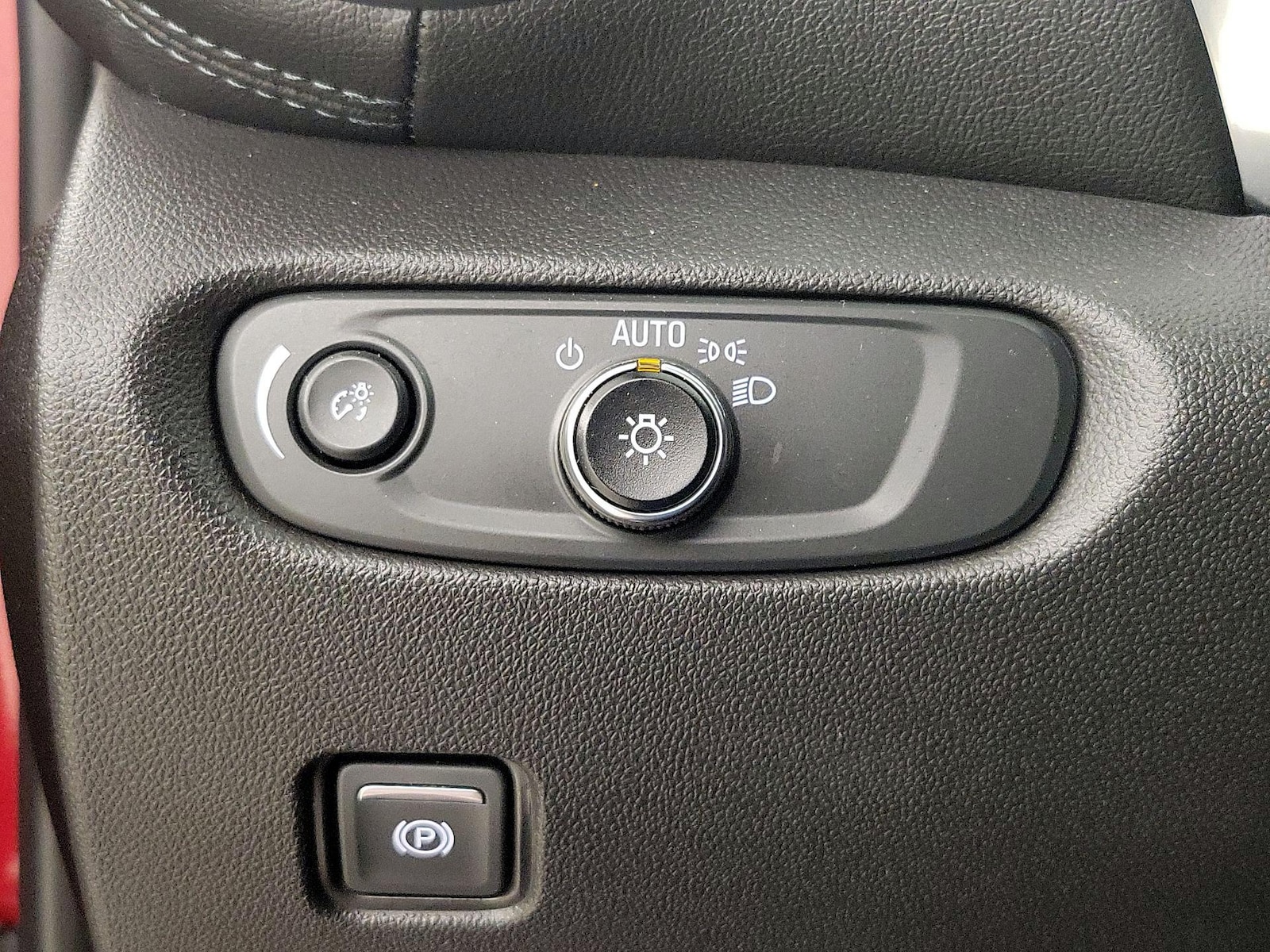 2021 Chevrolet Blazer 2LT - Photo 14