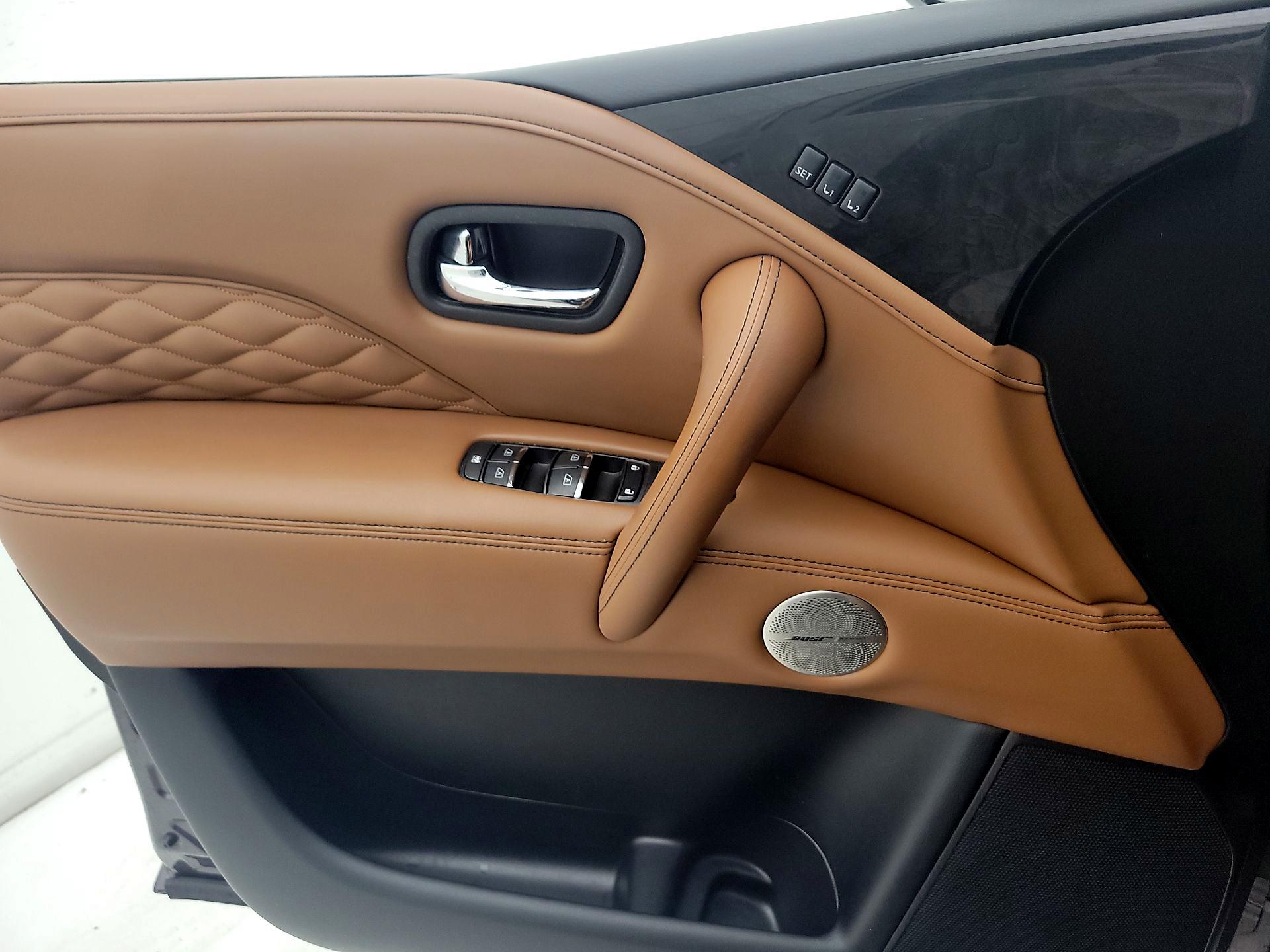 Thumbnail: 2022 INFINITI QX80 - 12