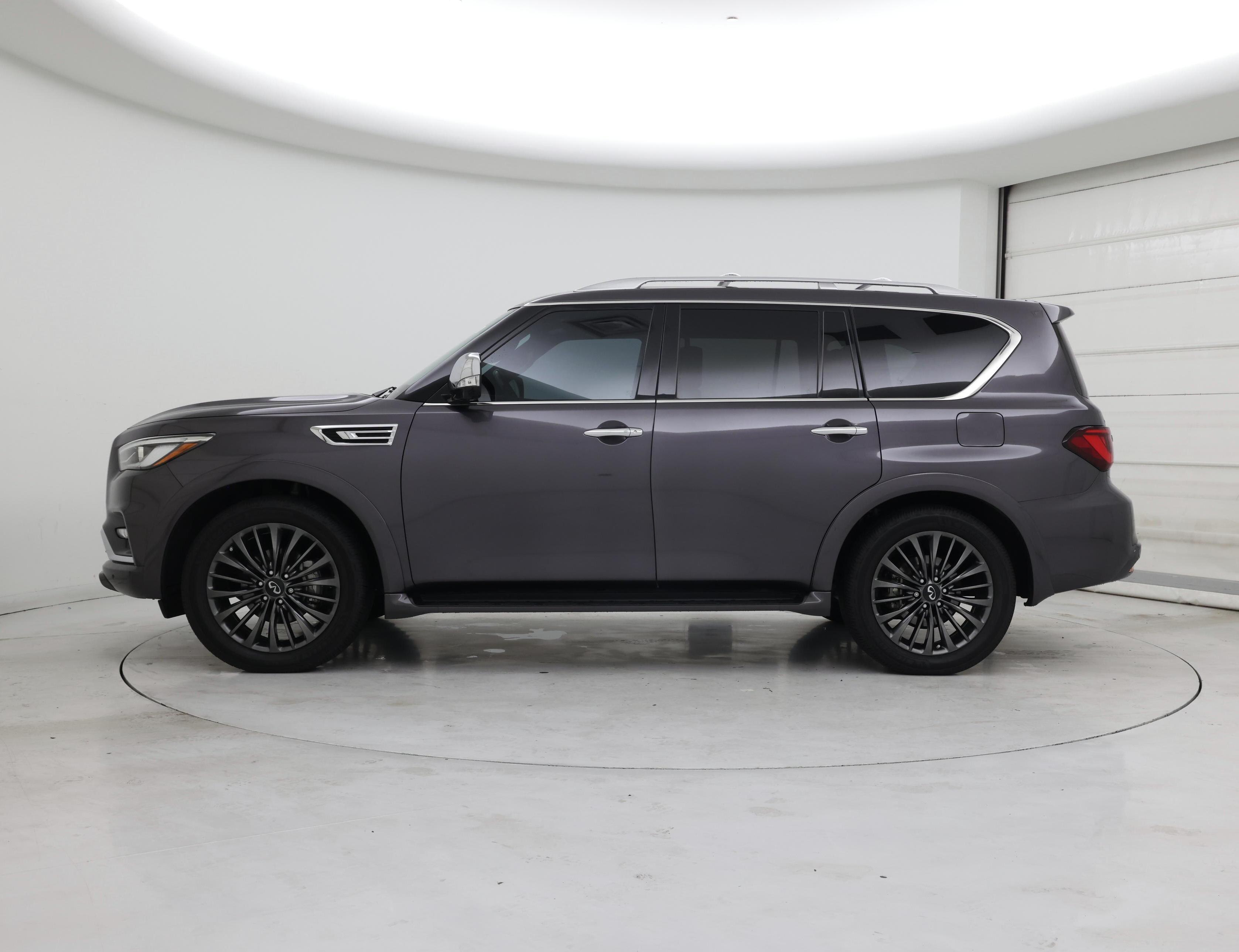 Thumbnail: 2022 INFINITI QX80 - 3