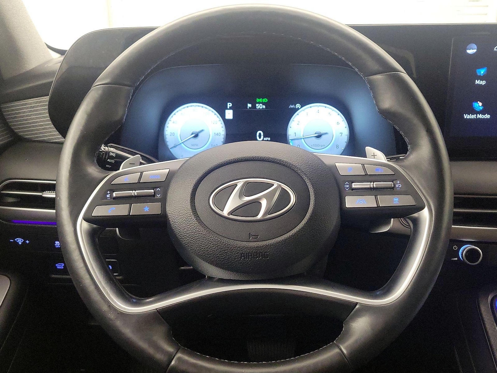 2024 Hyundai Palisade Limited - Photo 11