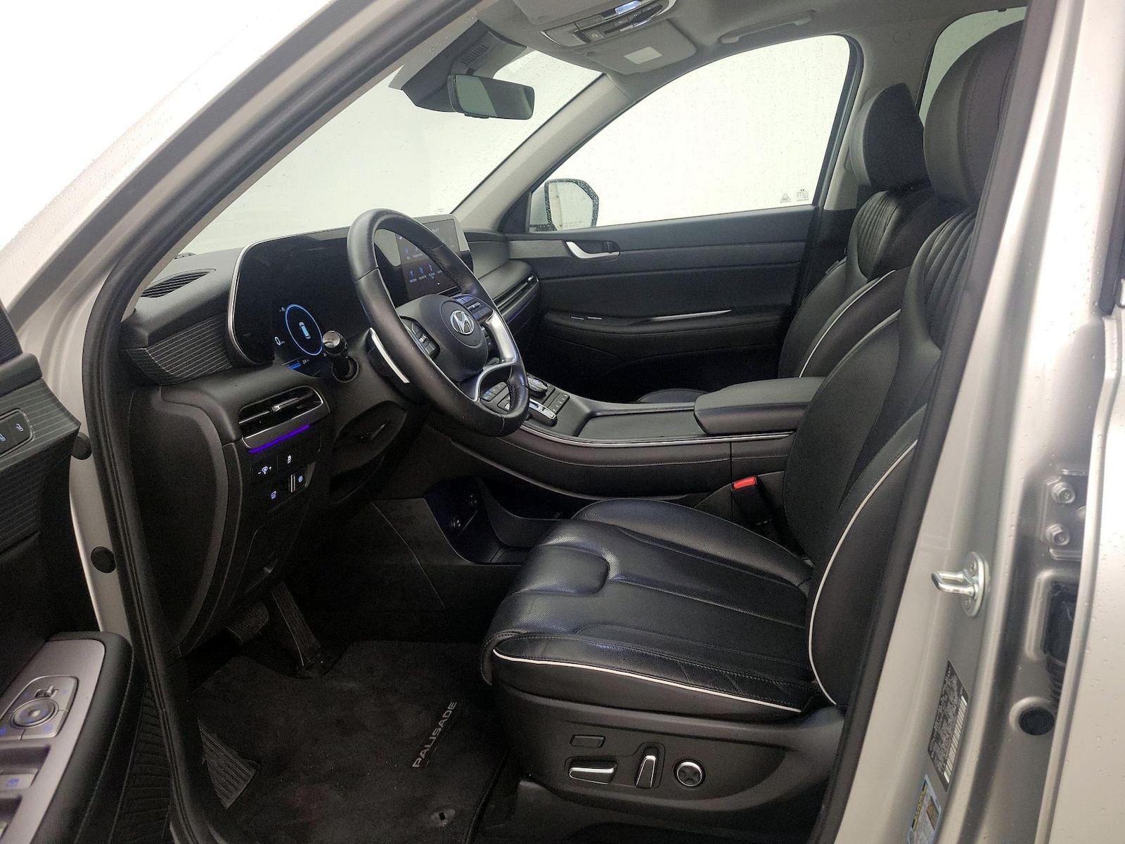 2024 Hyundai Palisade Limited - Photo 12
