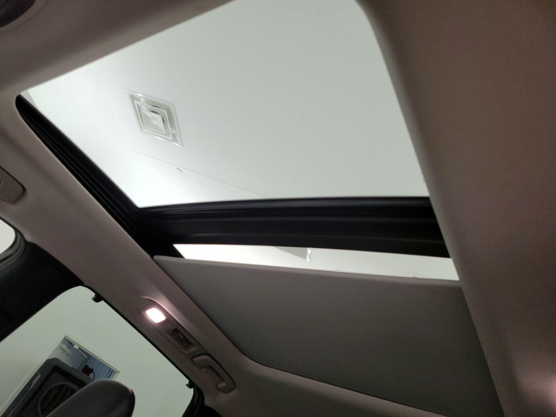 Thumbnail: 2023 INFINITI QX60 - 19