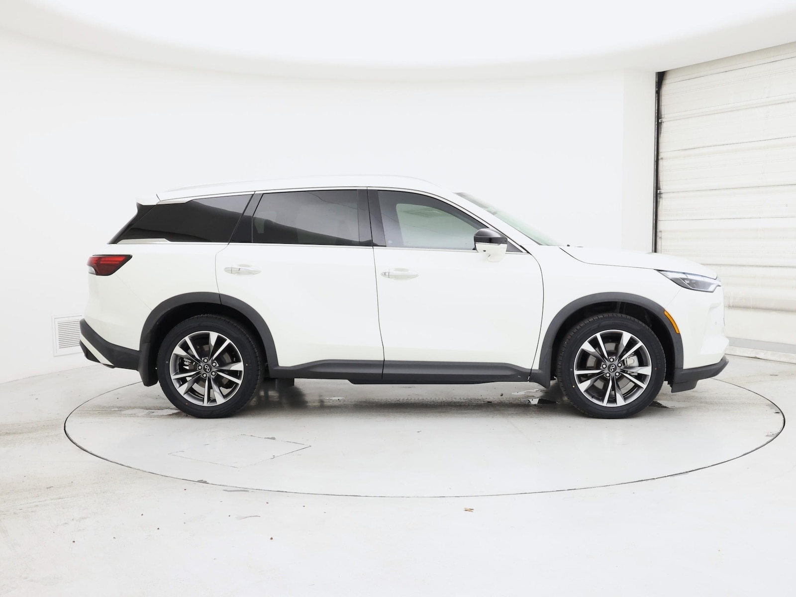2023 INFINITI QX60 LUXE - Photo 8