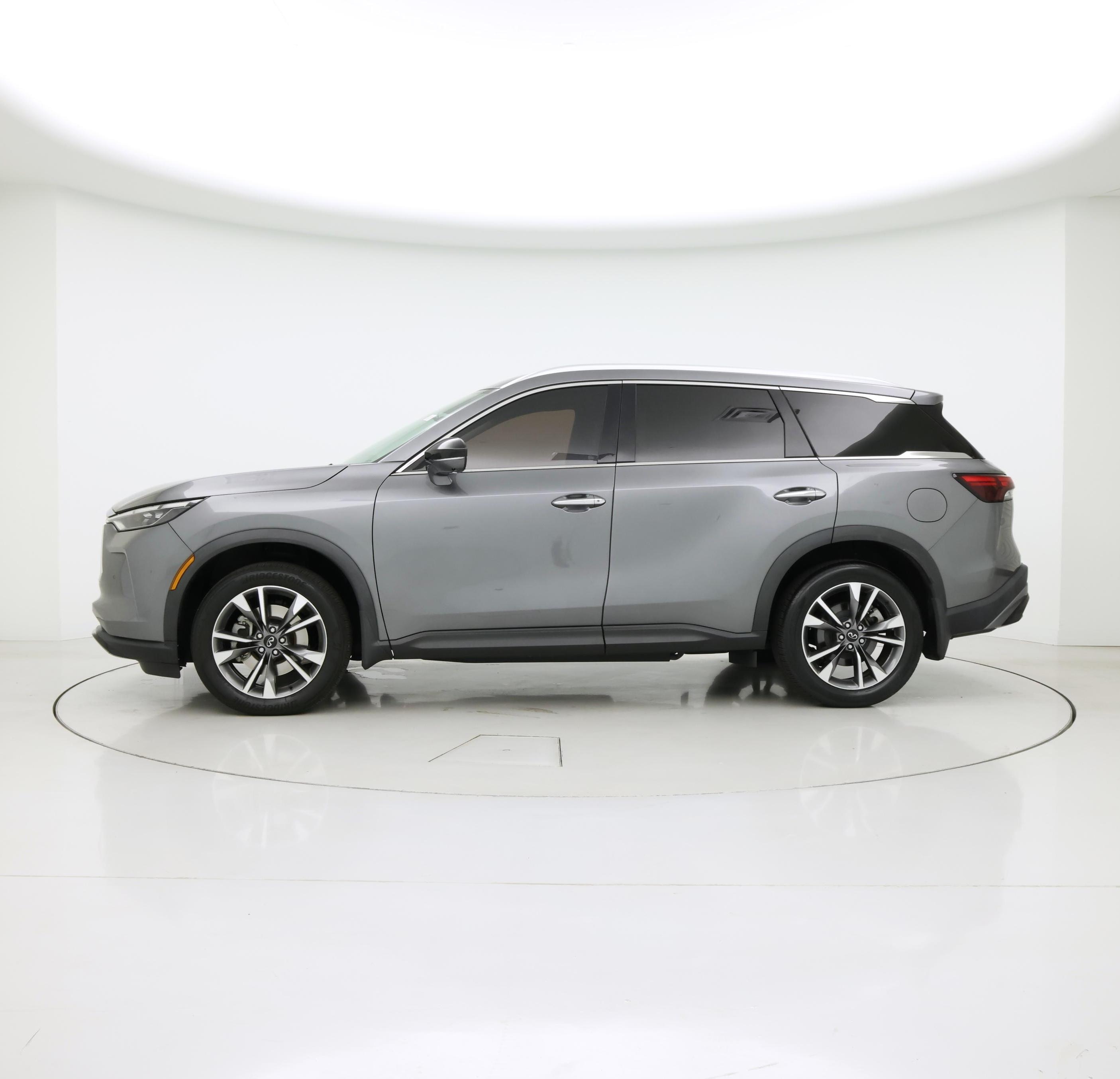 Thumbnail: 2023 INFINITI QX60 - 3