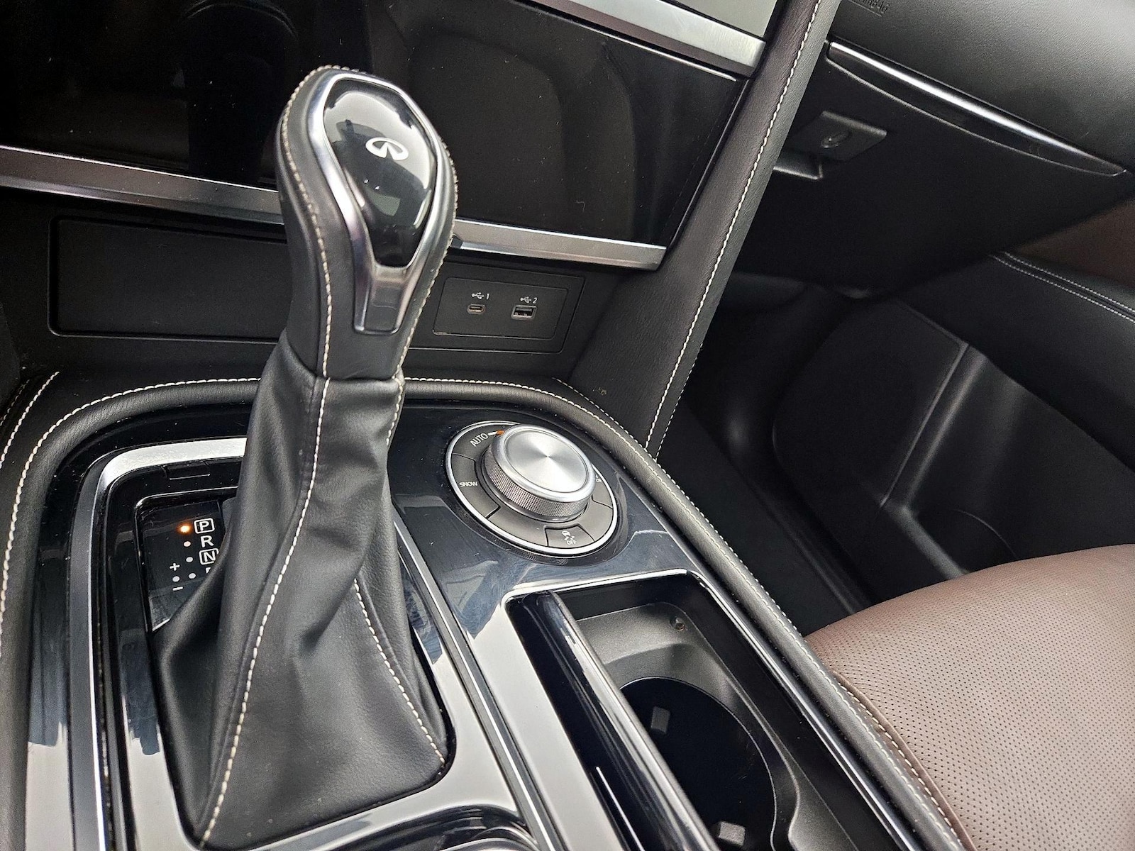 2023 INFINITI QX80 PREMIUM SELECT 4WD - Photo 19