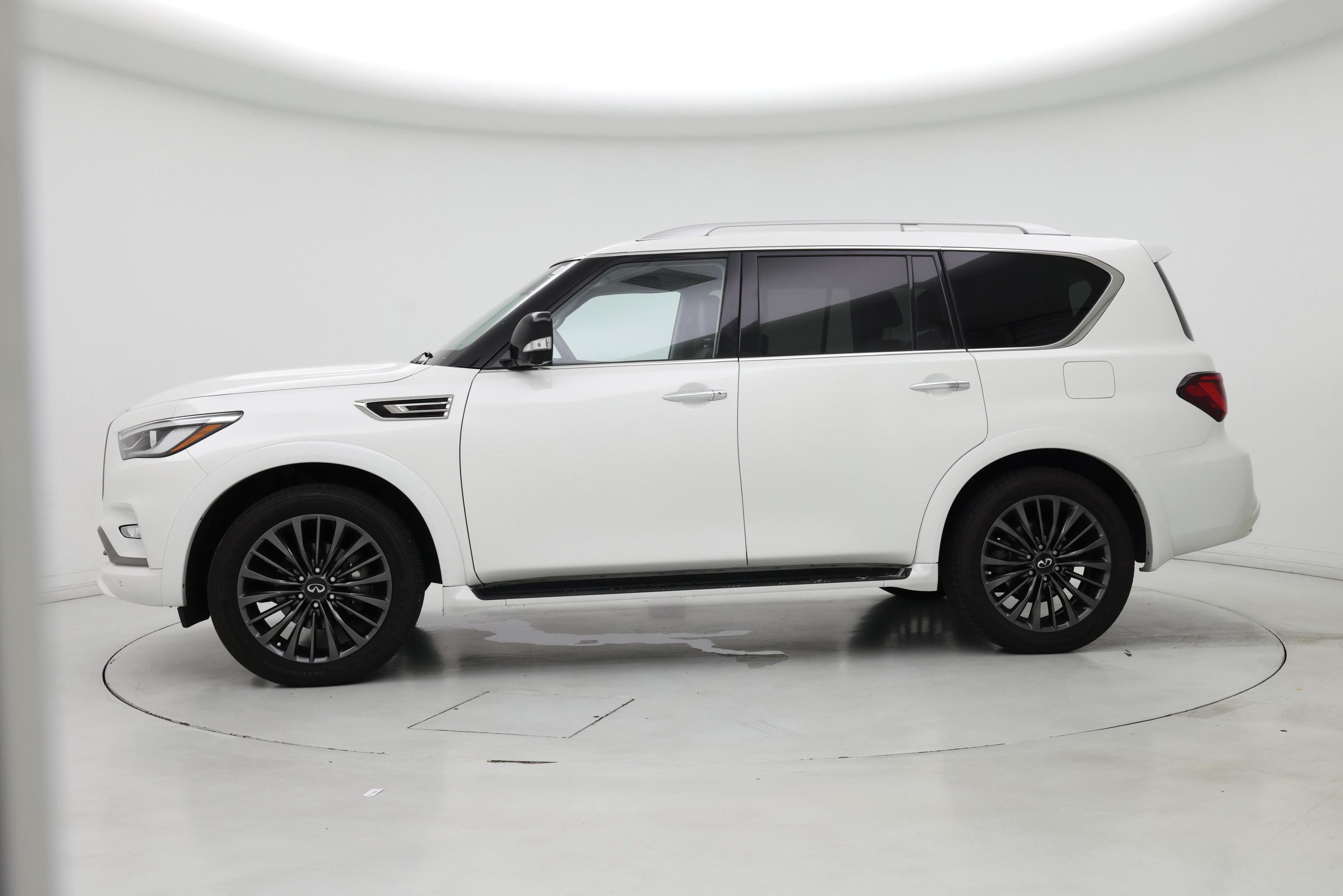 Thumbnail: 2023 INFINITI QX80 - 3