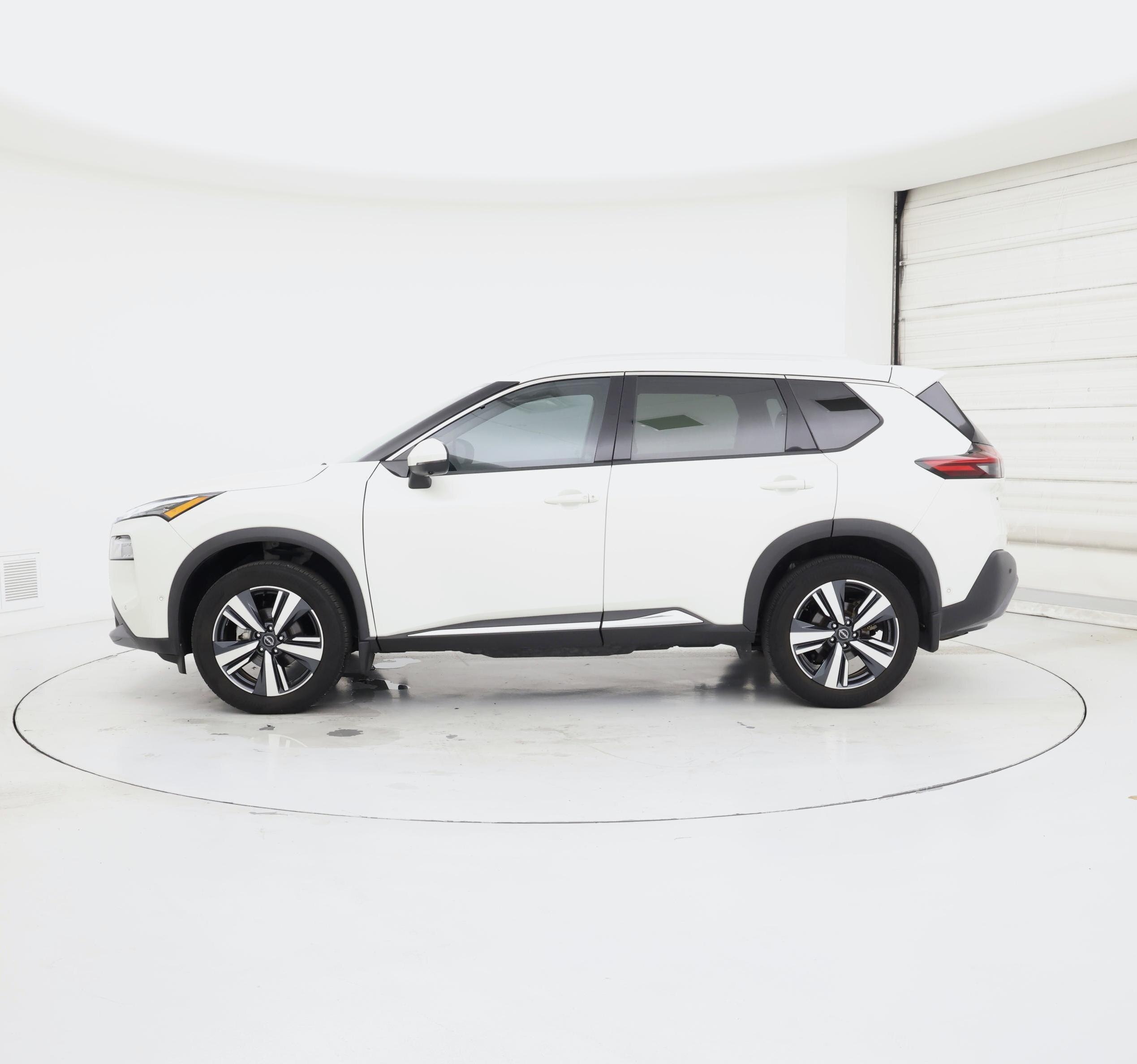 Thumbnail: 2023 Nissan Rogue - 3