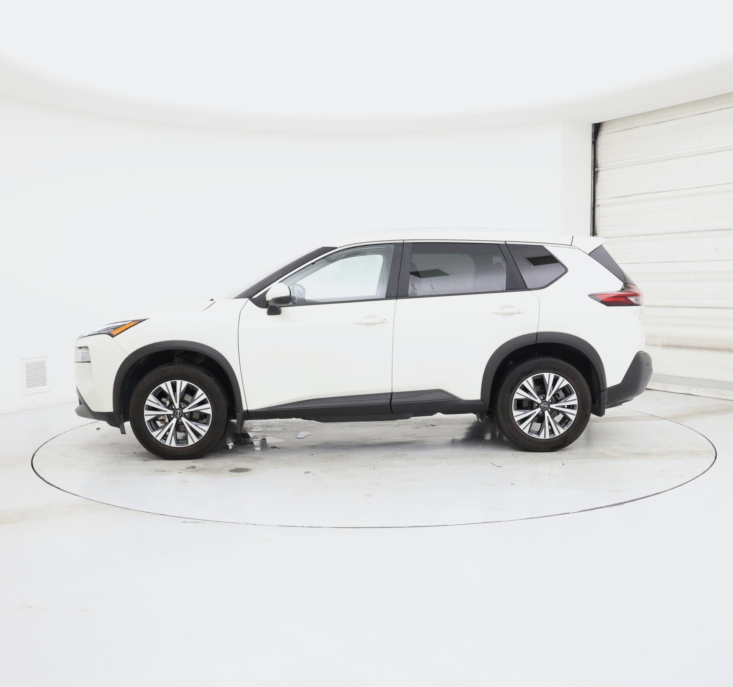 Thumbnail: 2022 Nissan Rogue - 3