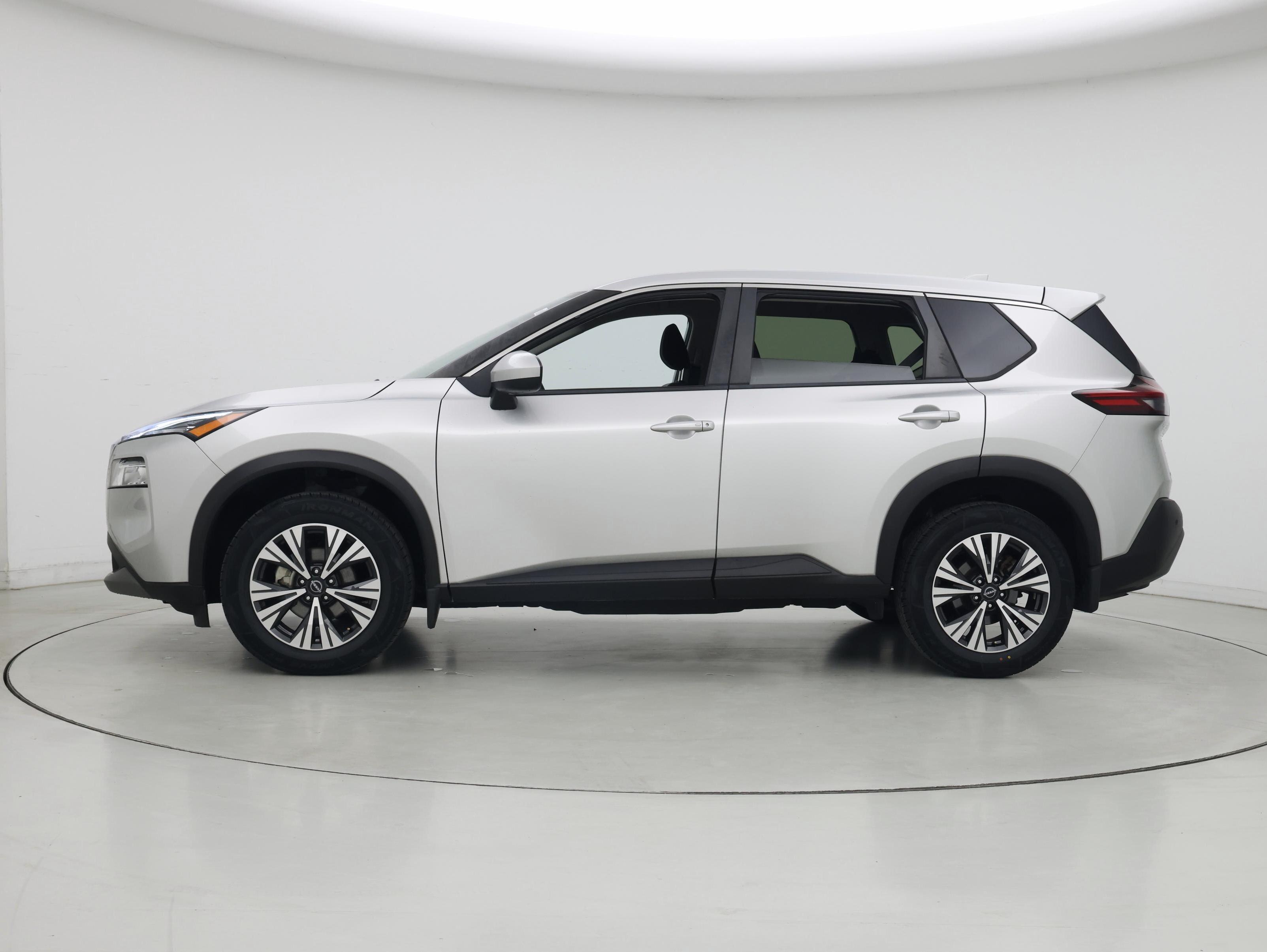 Thumbnail: 2023 Nissan Rogue - 3